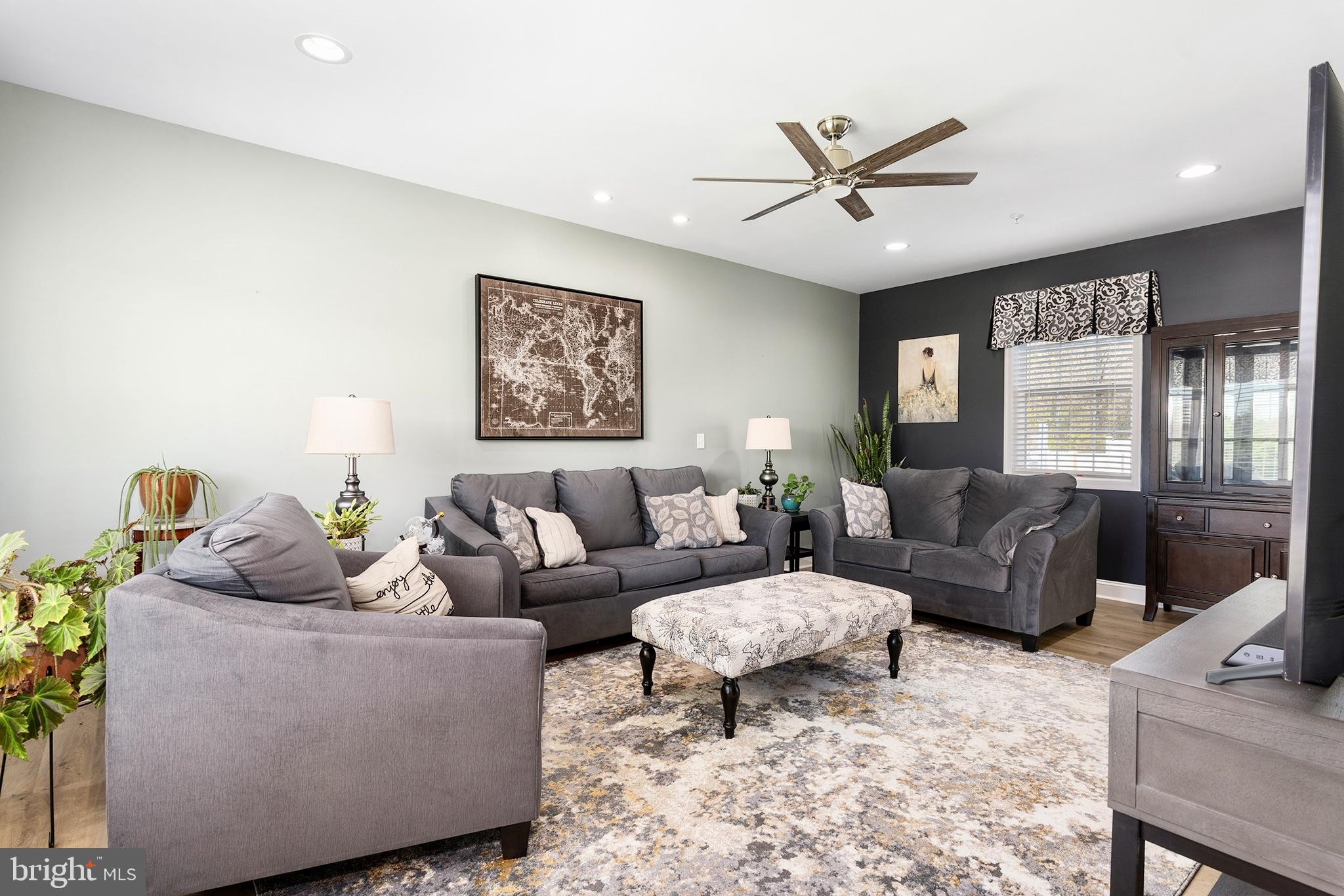 OLDFIELD ACRES - Residential