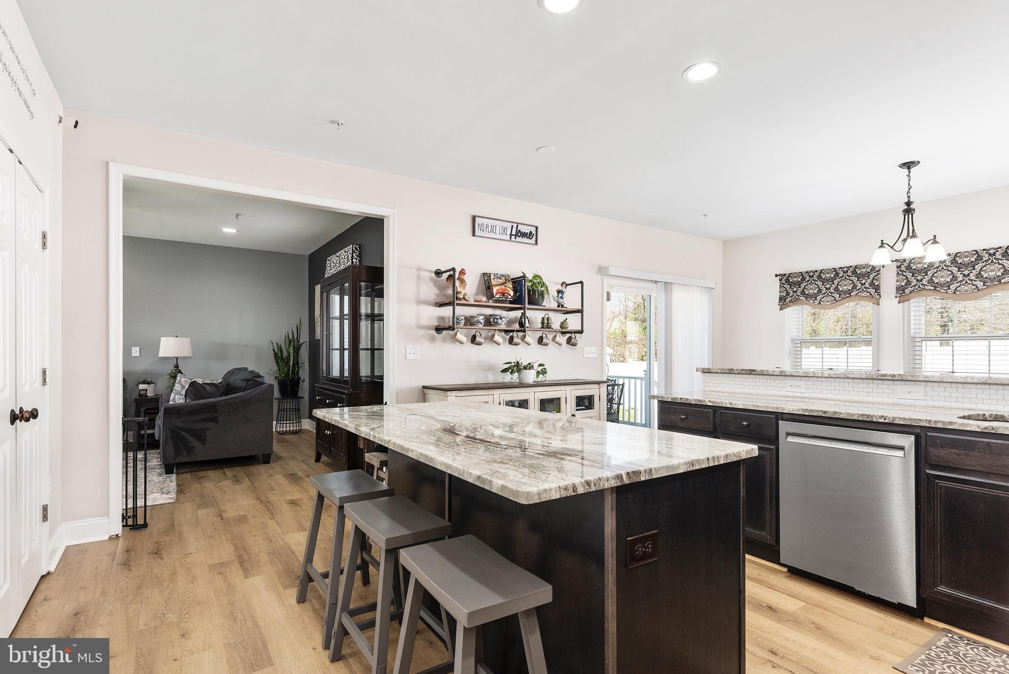 OLDFIELD ACRES - Residential