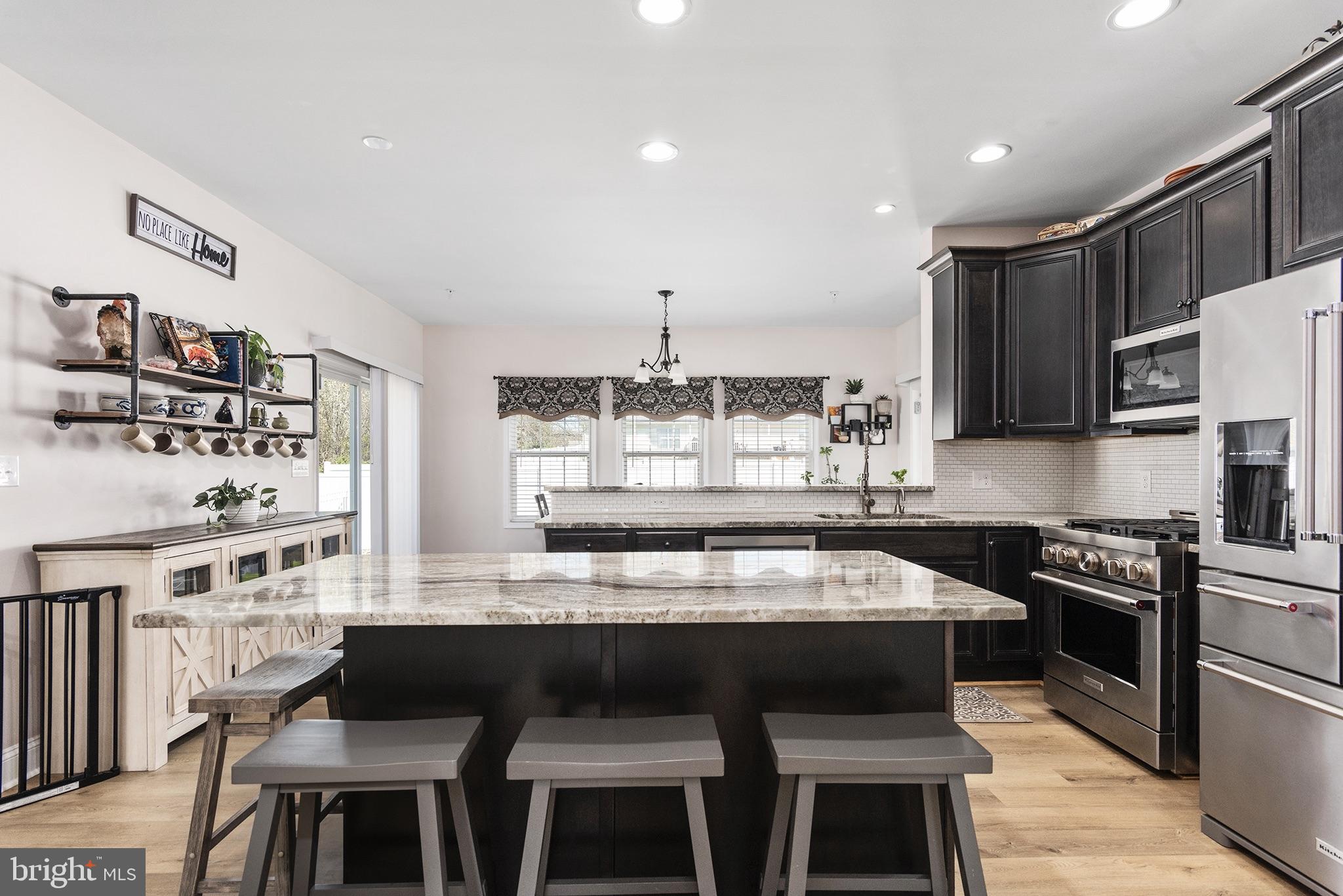 OLDFIELD ACRES - Residential