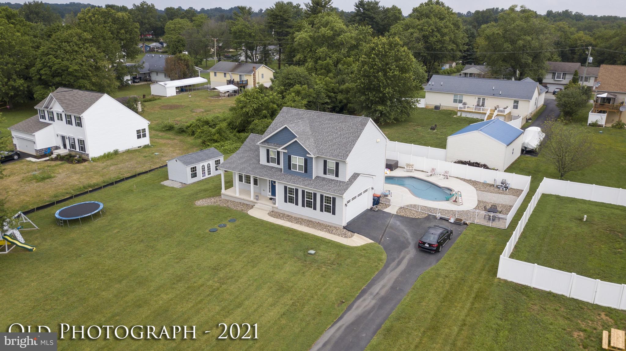 OLDFIELD ACRES - Residential