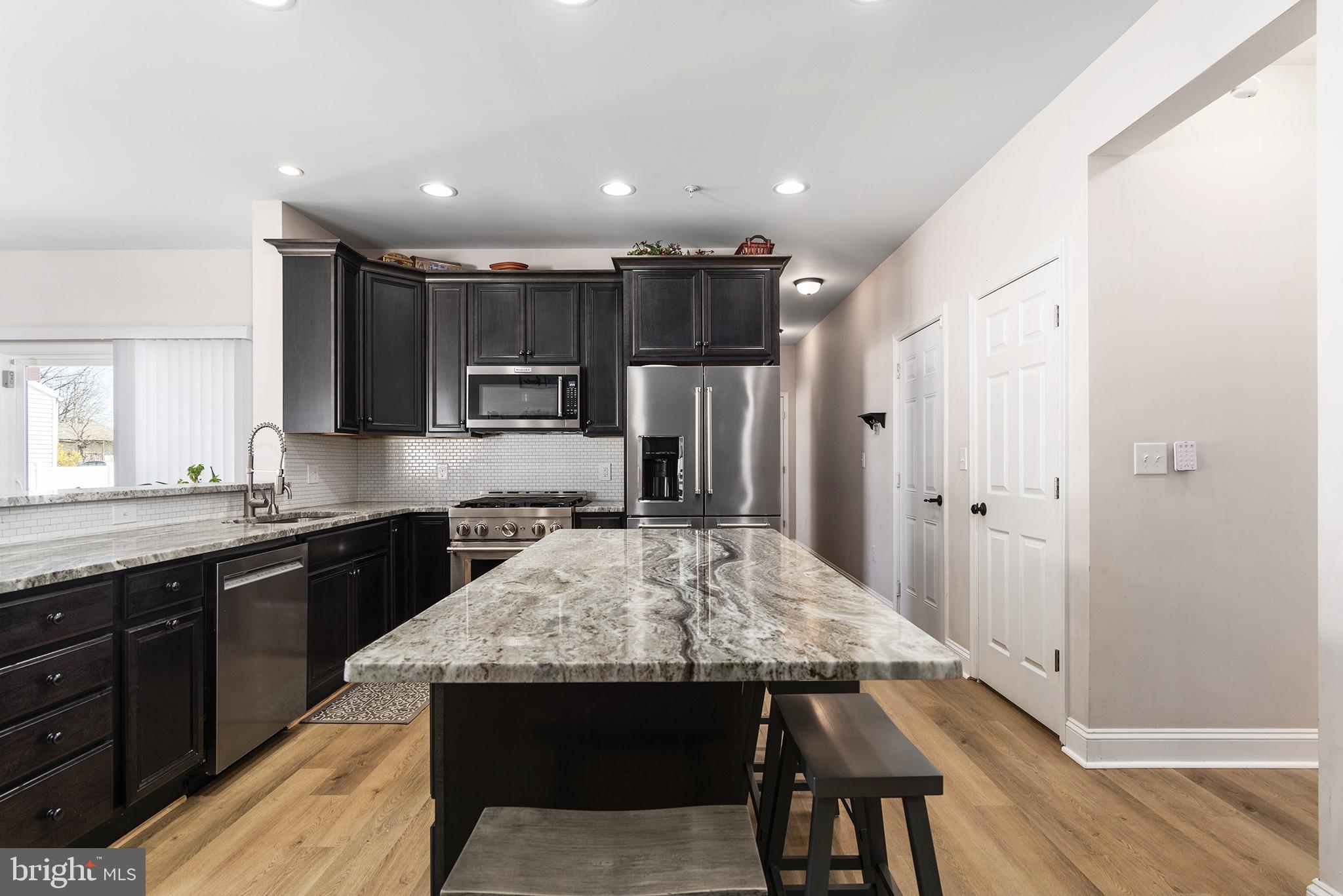 OLDFIELD ACRES - Residential