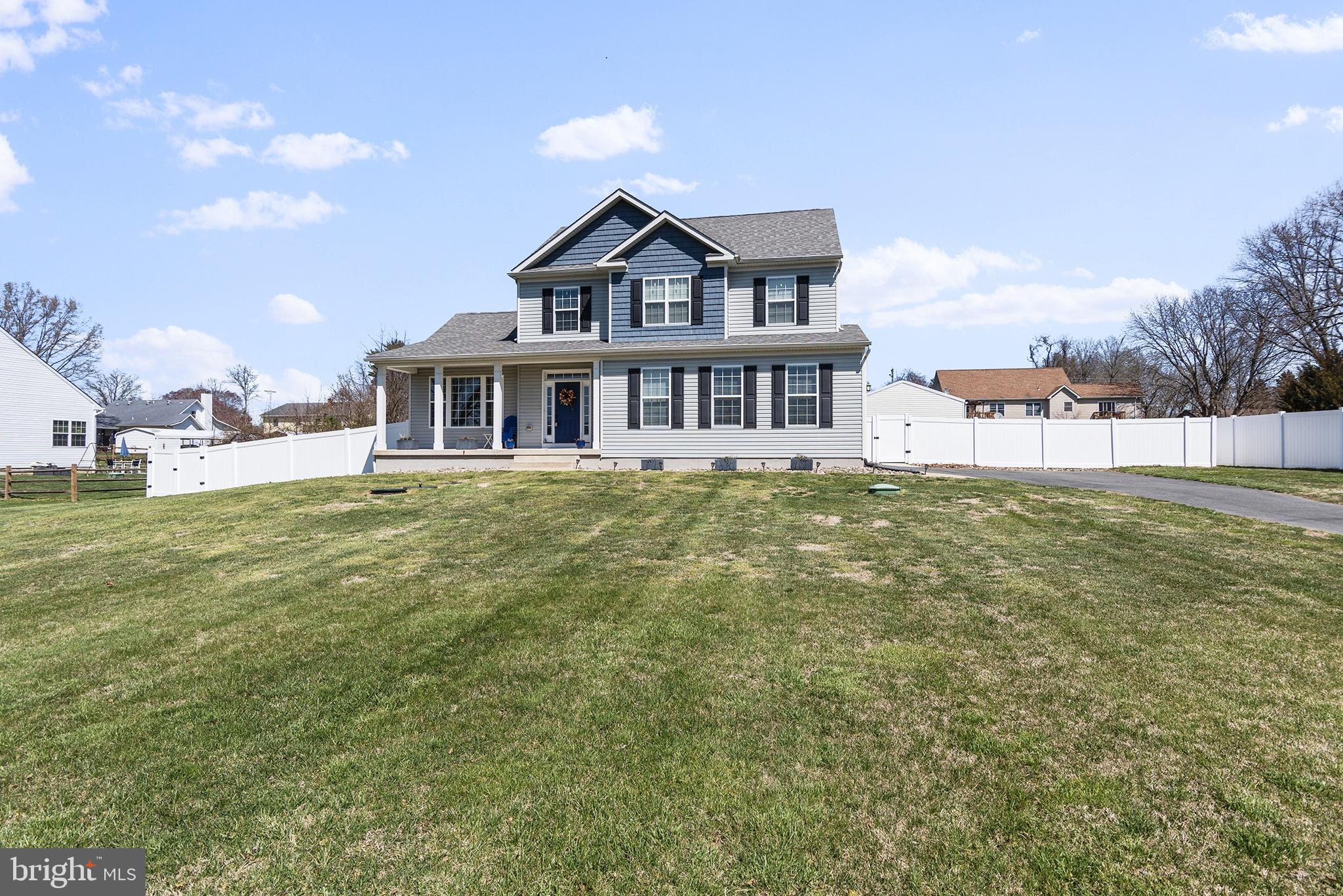 OLDFIELD ACRES - Residential