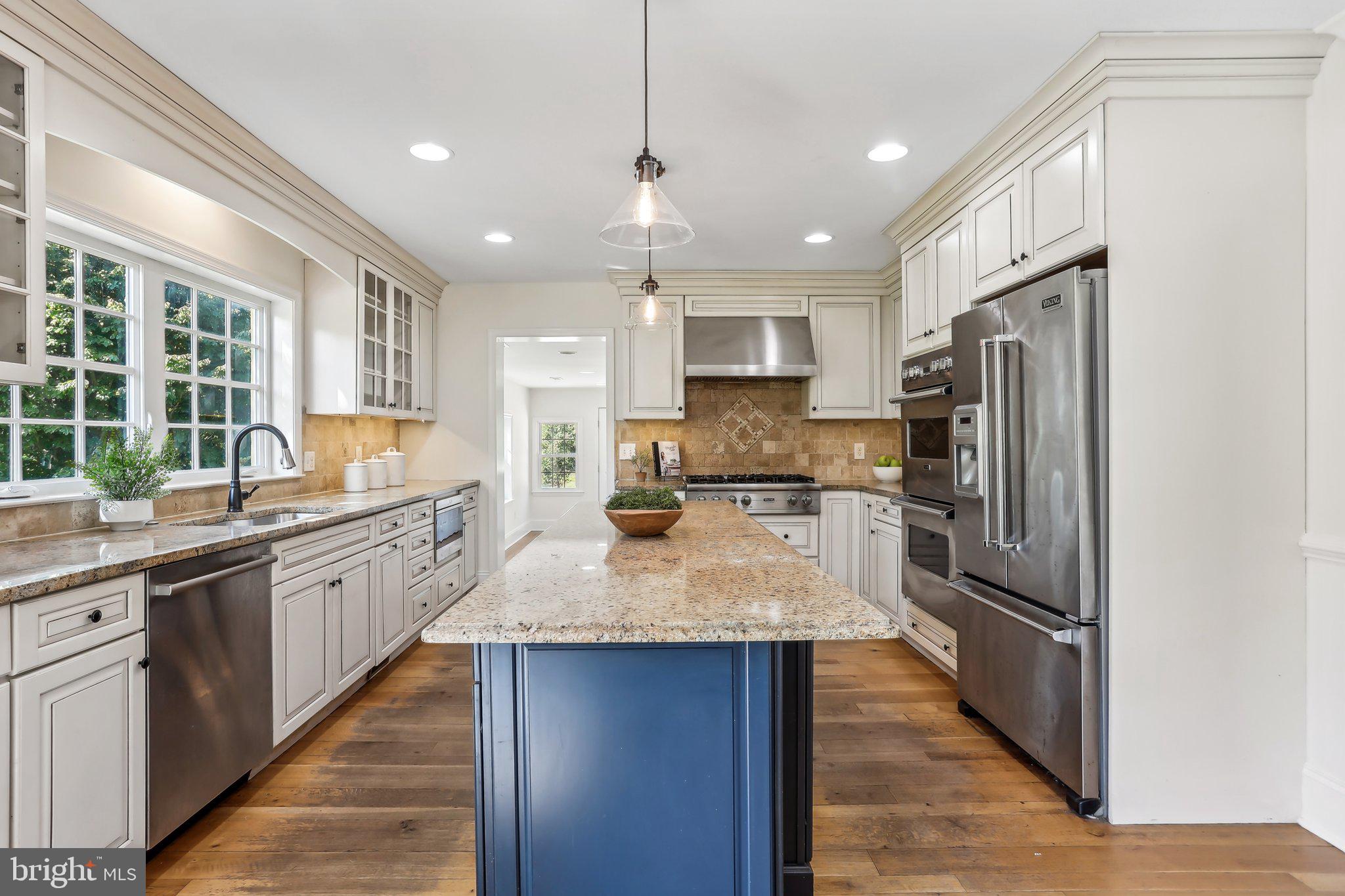 RADNOR HUNT - Residential