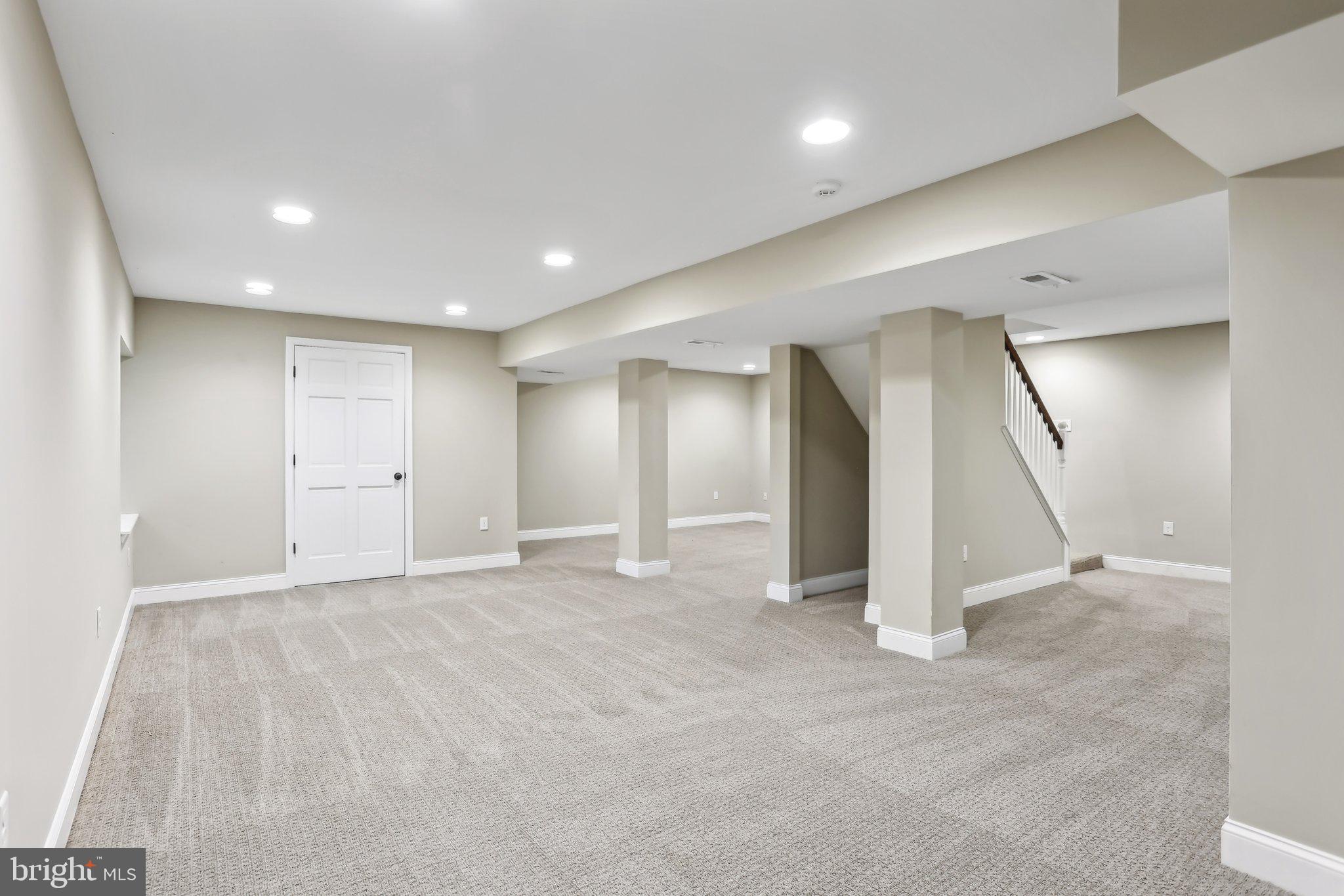 RADNOR HUNT - Residential