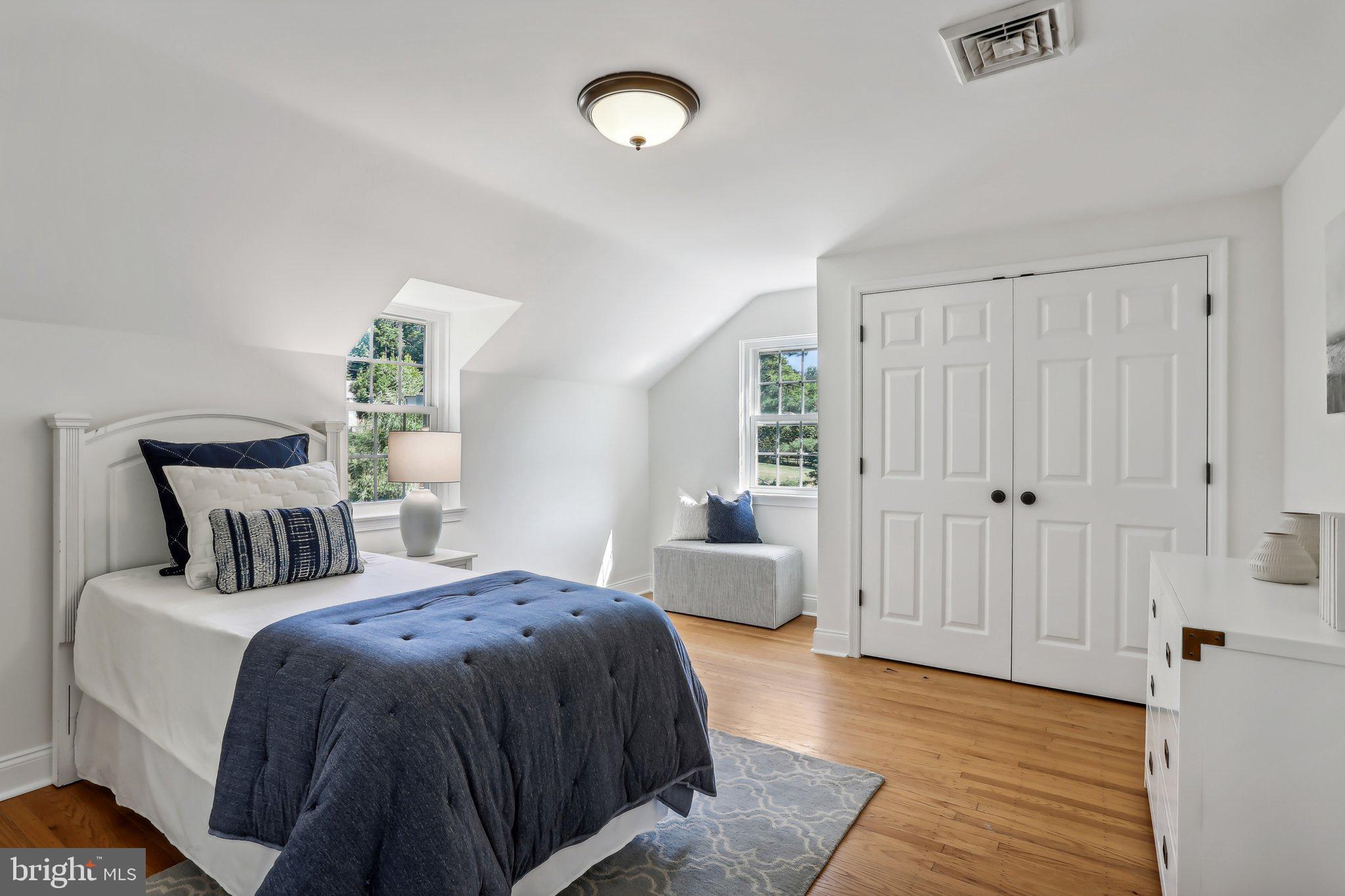 RADNOR HUNT - Residential