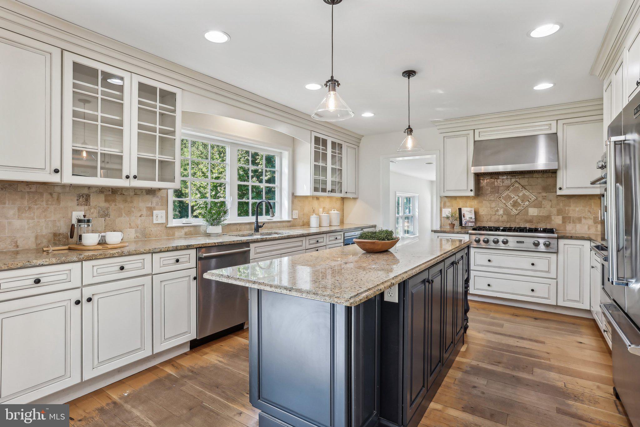 RADNOR HUNT - Residential