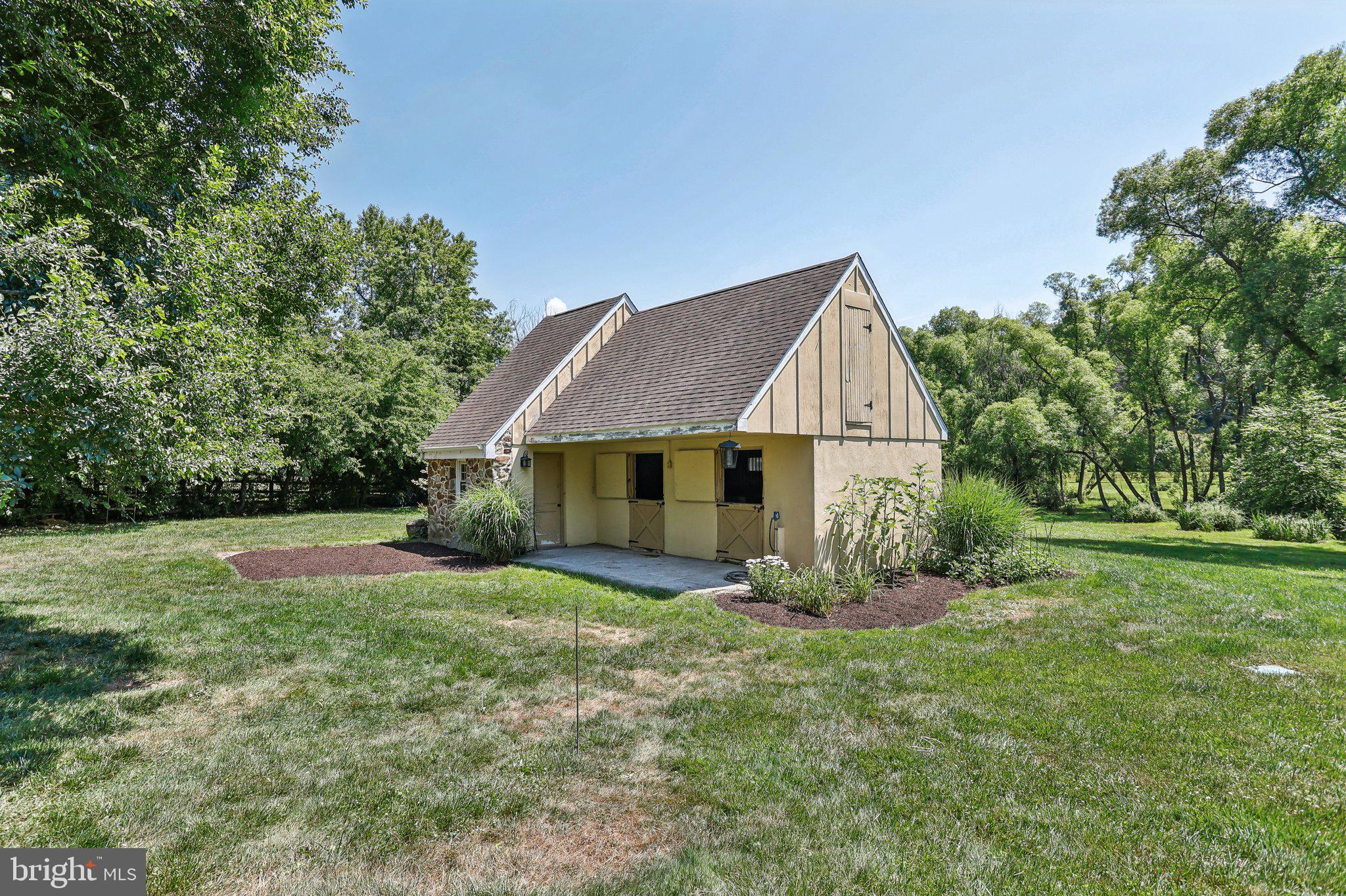 RADNOR HUNT - Residential