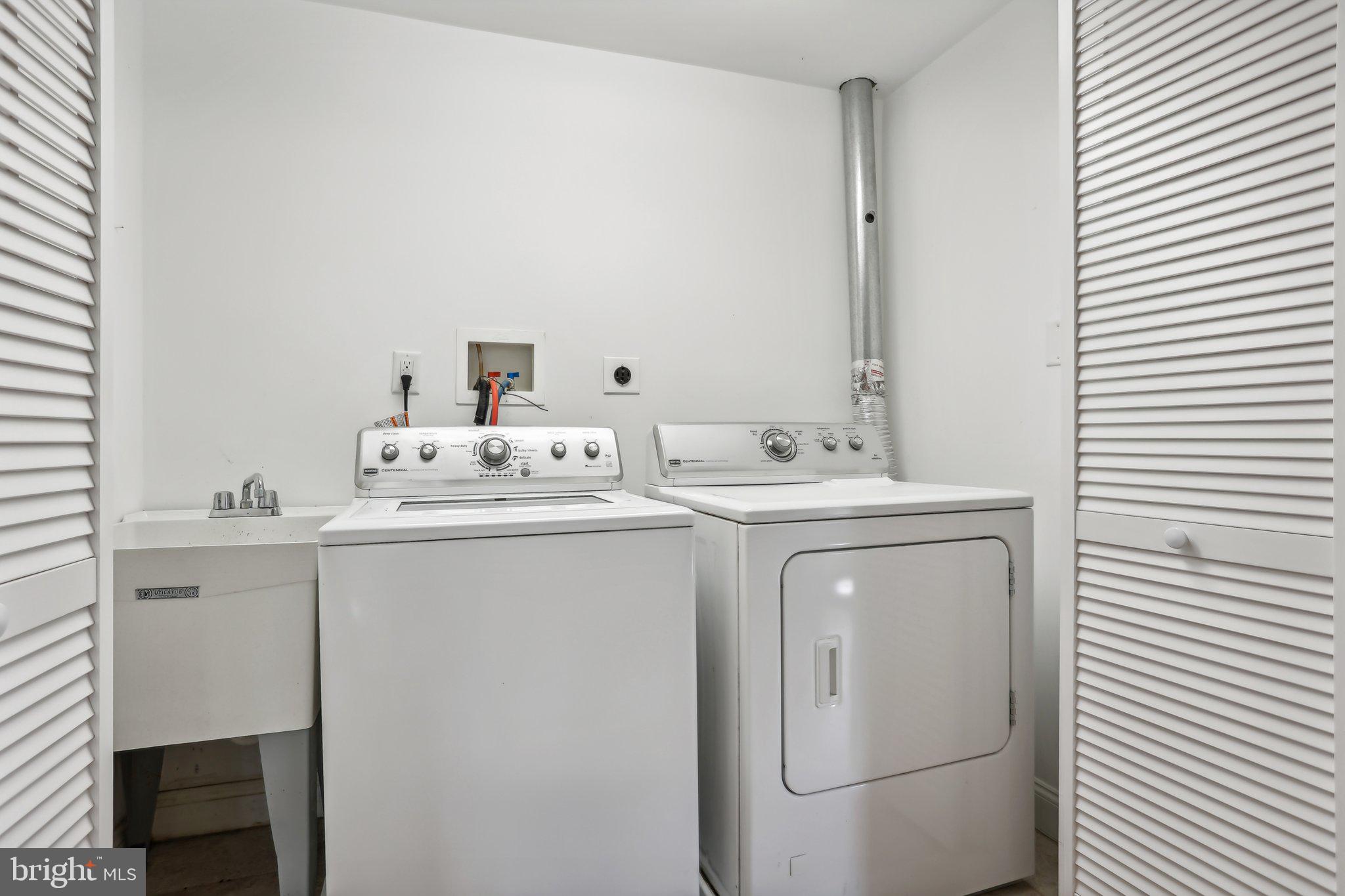 RADNOR HUNT - Residential