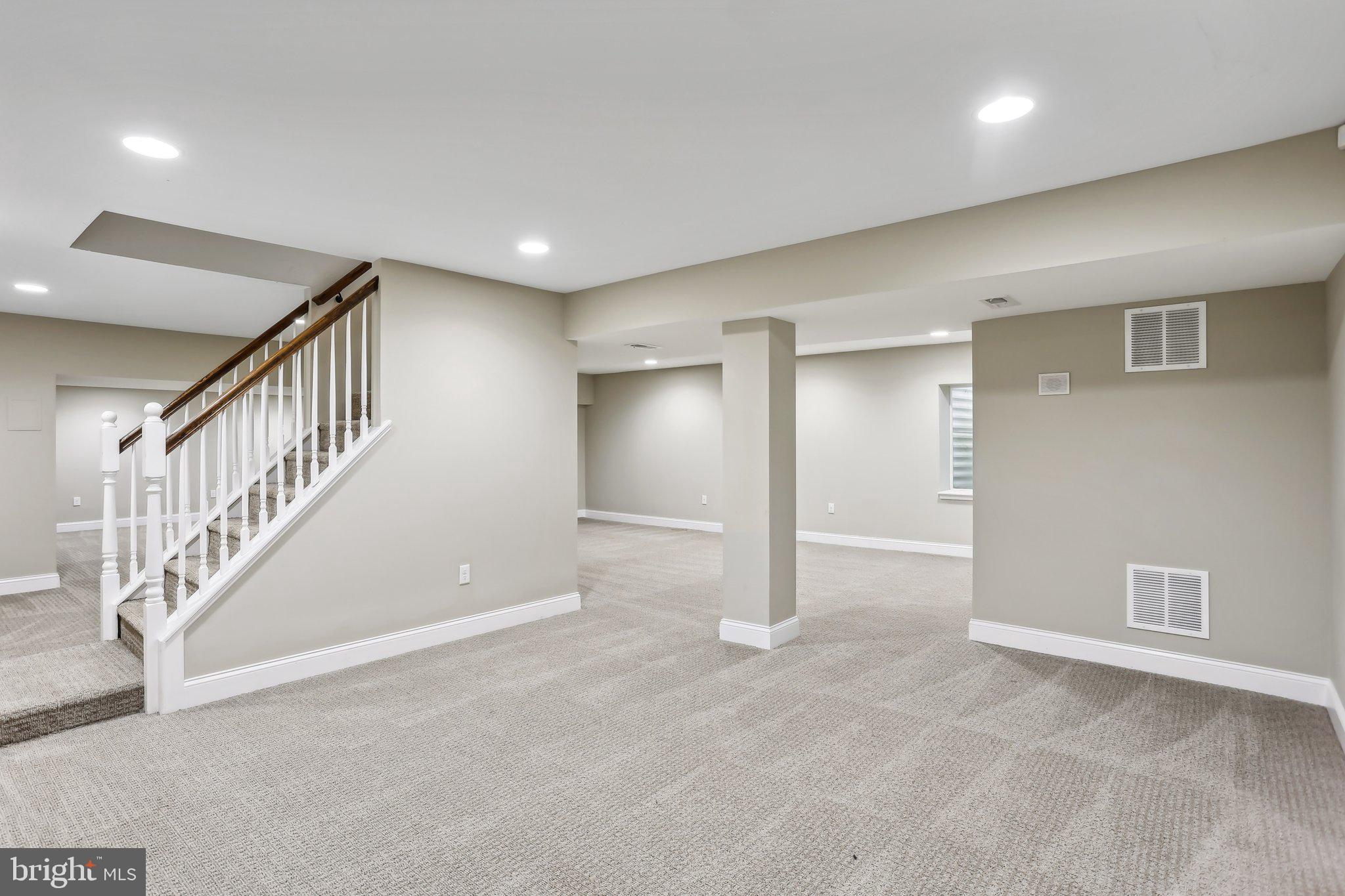 RADNOR HUNT - Residential