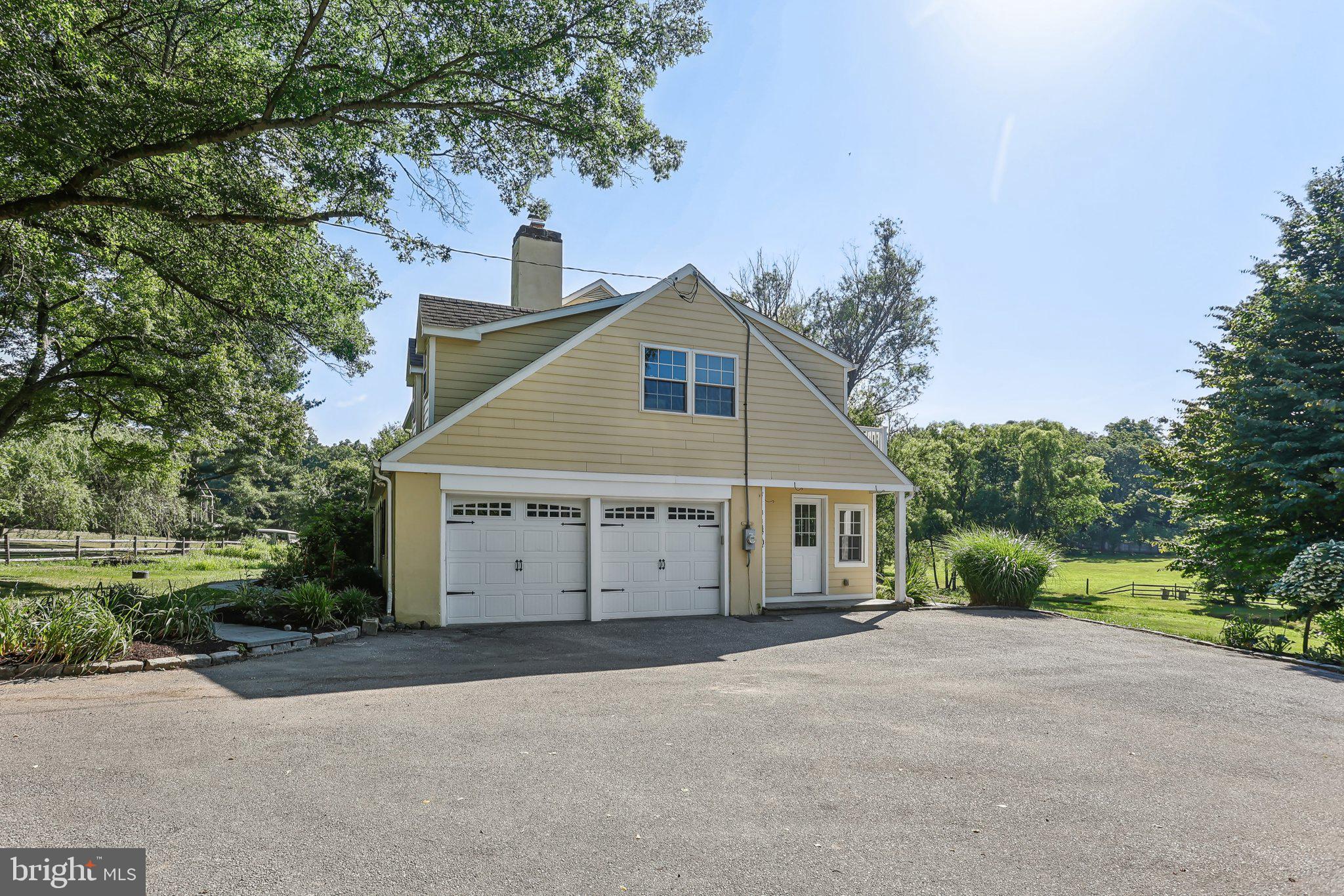 RADNOR HUNT - Residential