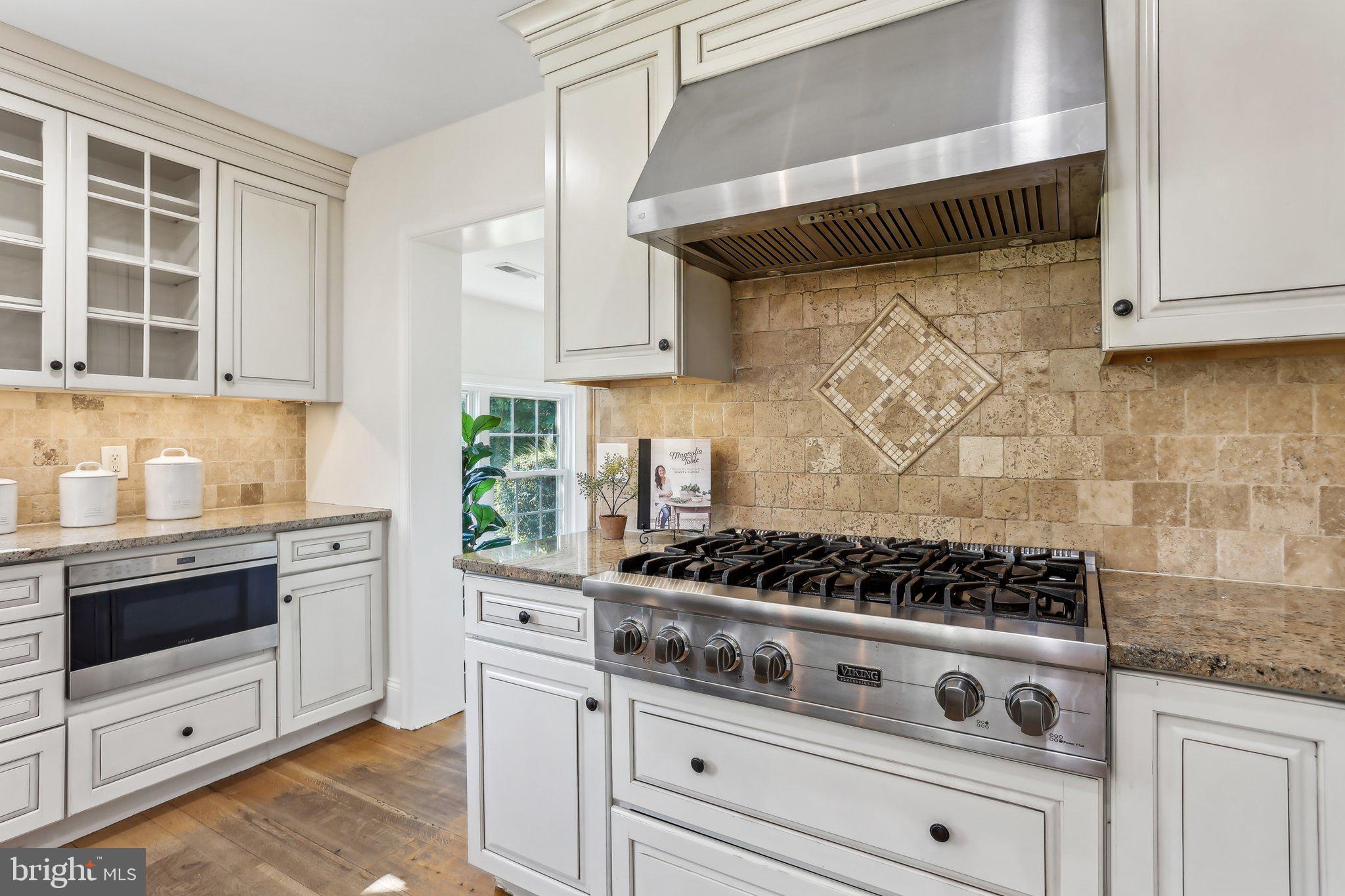 RADNOR HUNT - Residential