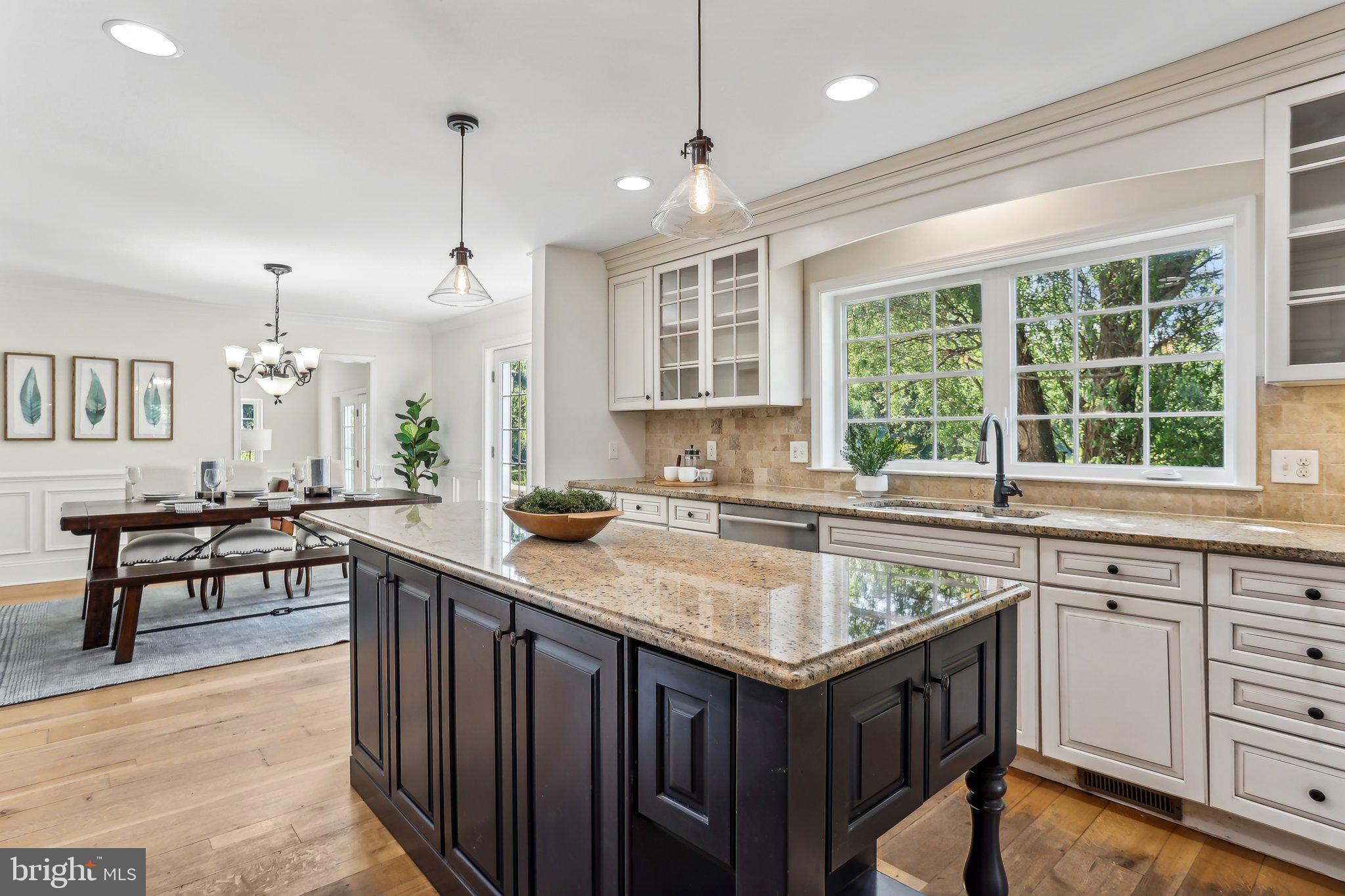 RADNOR HUNT - Residential