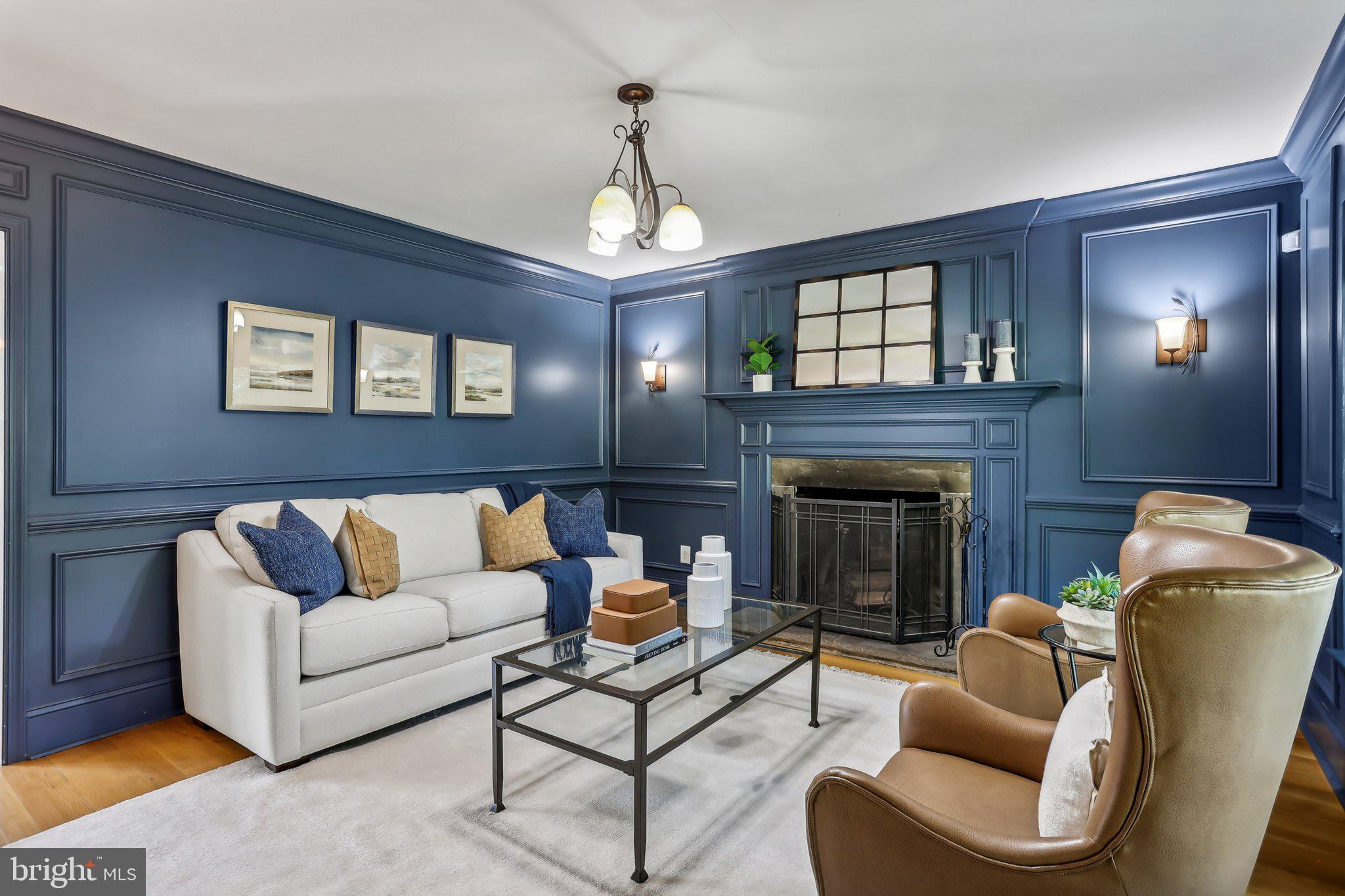 RADNOR HUNT - Residential