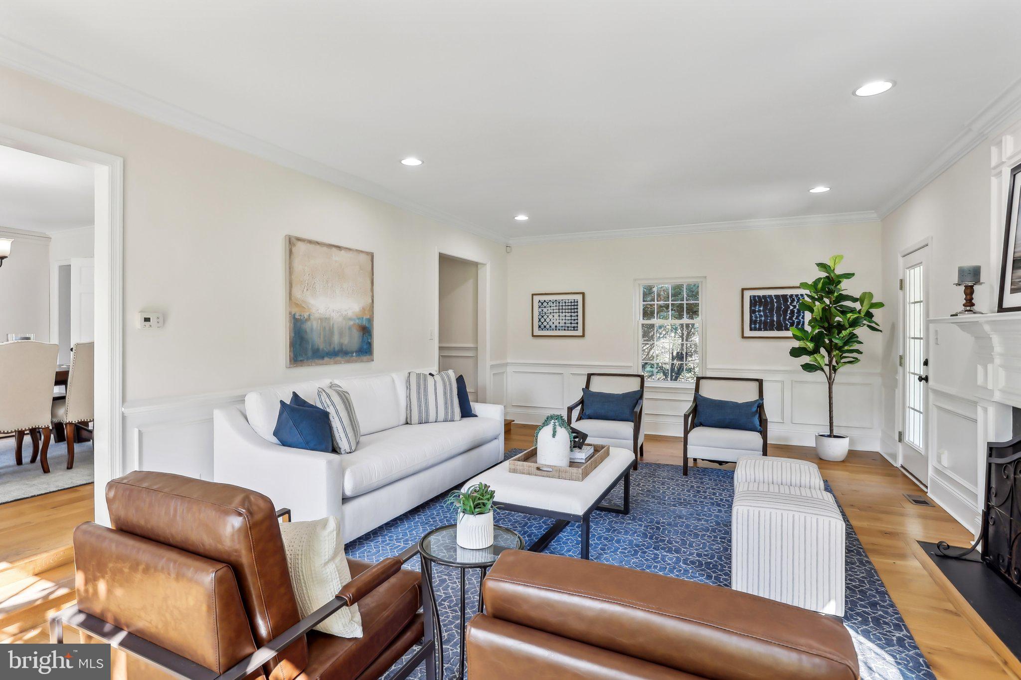 RADNOR HUNT - Residential