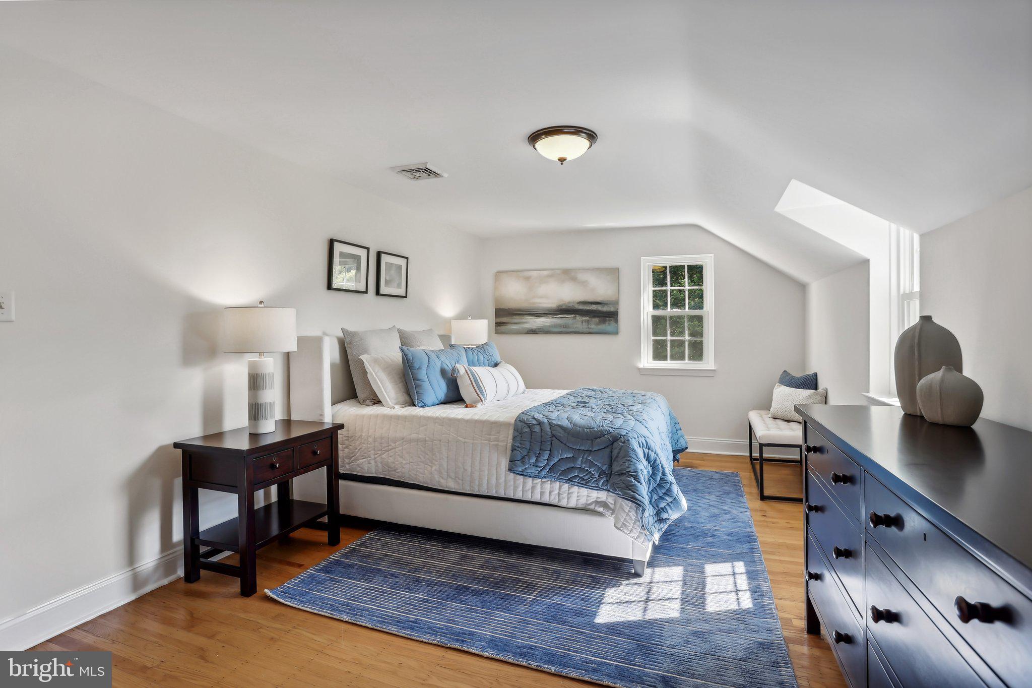 RADNOR HUNT - Residential