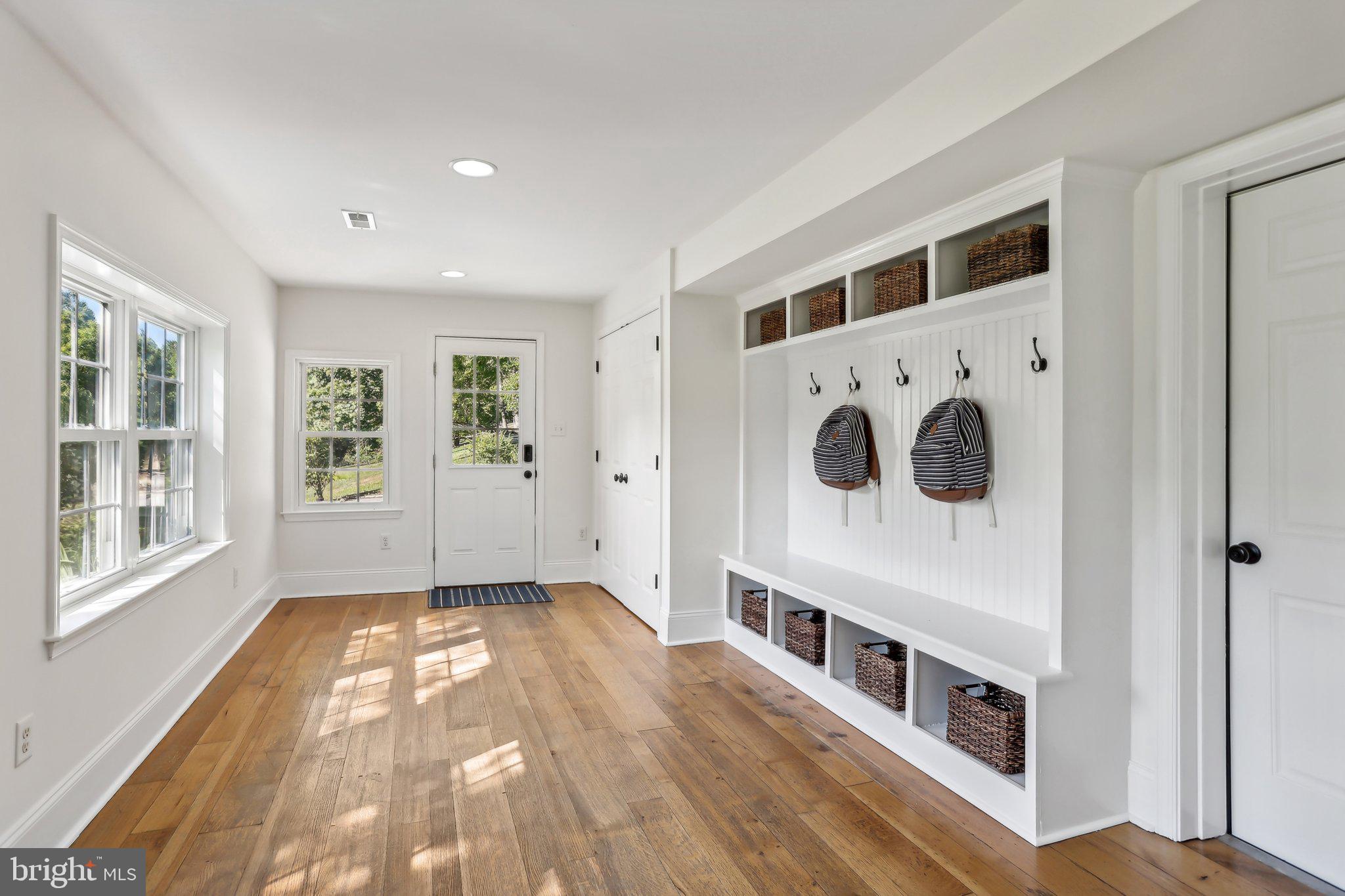 RADNOR HUNT - Residential