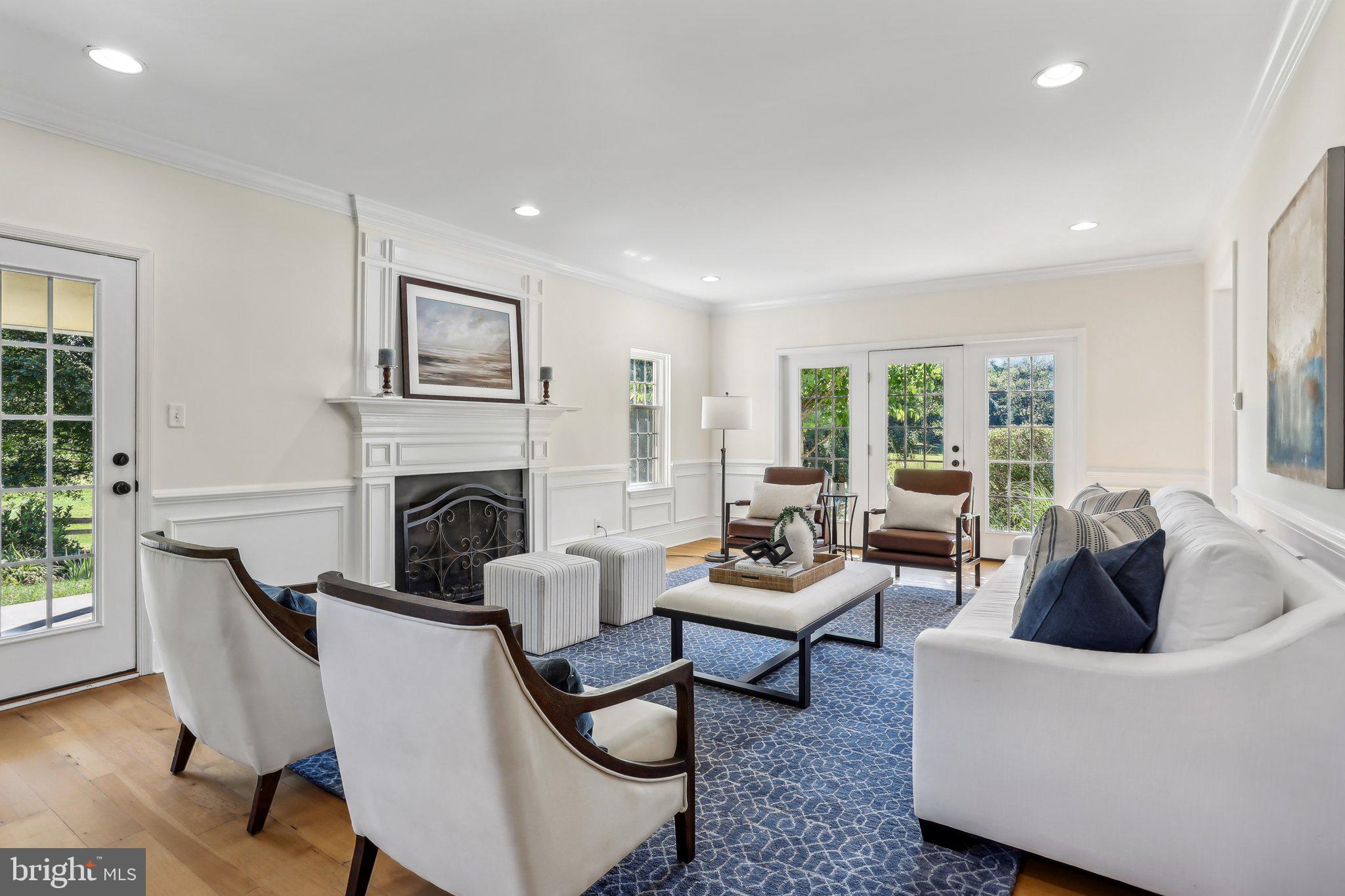 RADNOR HUNT - Residential