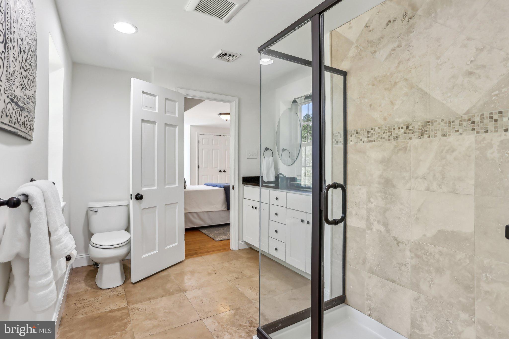 RADNOR HUNT - Residential