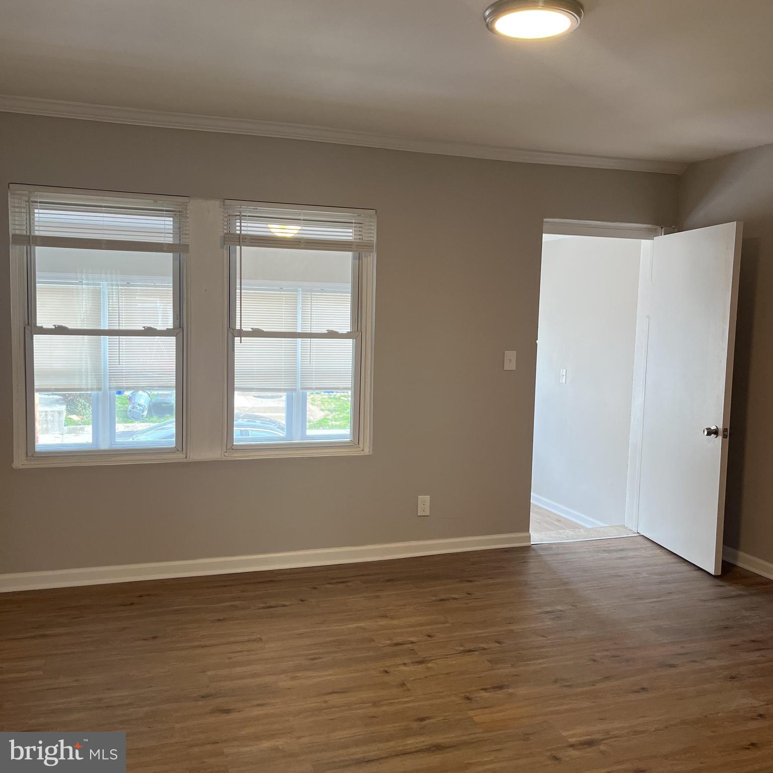 ELMWOOD PARK - Residential