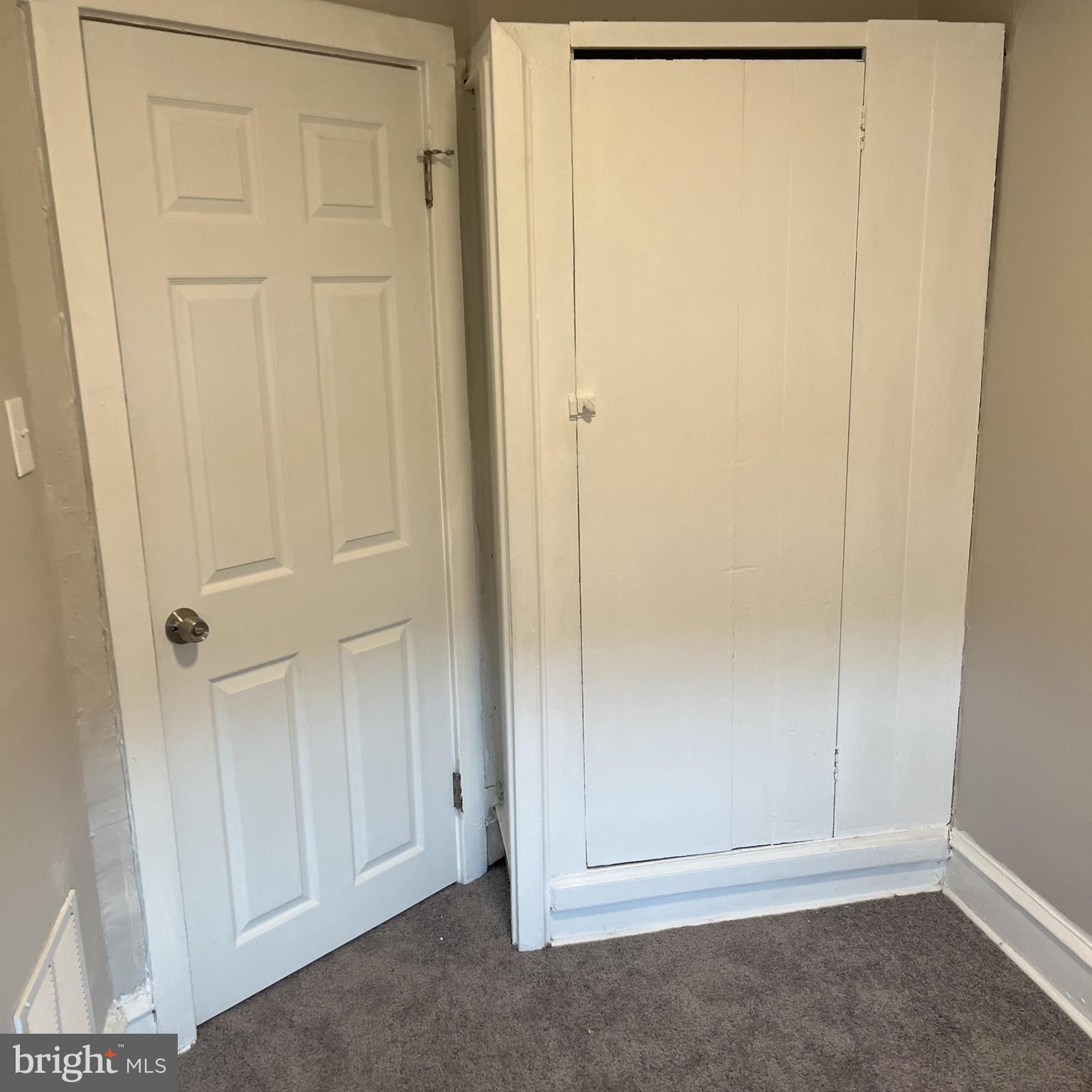 ELMWOOD PARK - Residential
