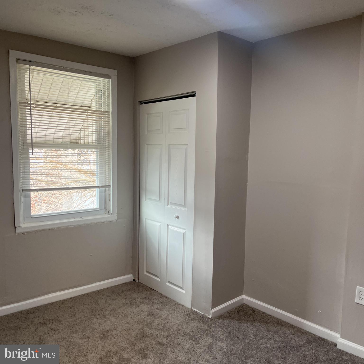 ELMWOOD PARK - Residential