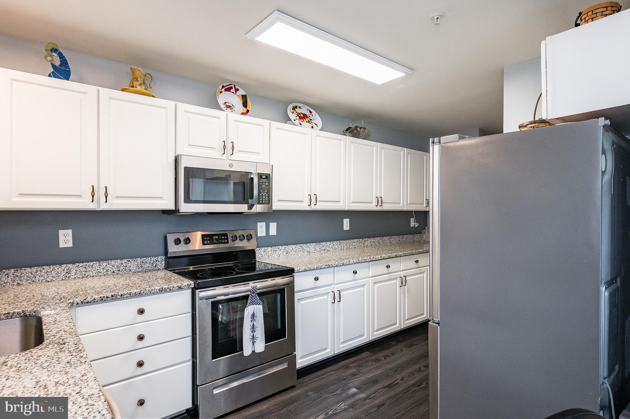 TAYLOR RIDGE CONDOMINIUMS - Residential