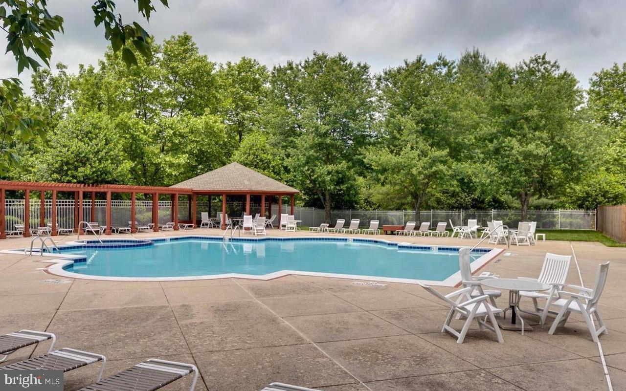 TAYLOR RIDGE CONDOMINIUMS - Residential