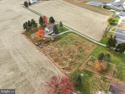 8738 OLDE SCOTLAND ROAD SHIPPENSBURG PA 17257