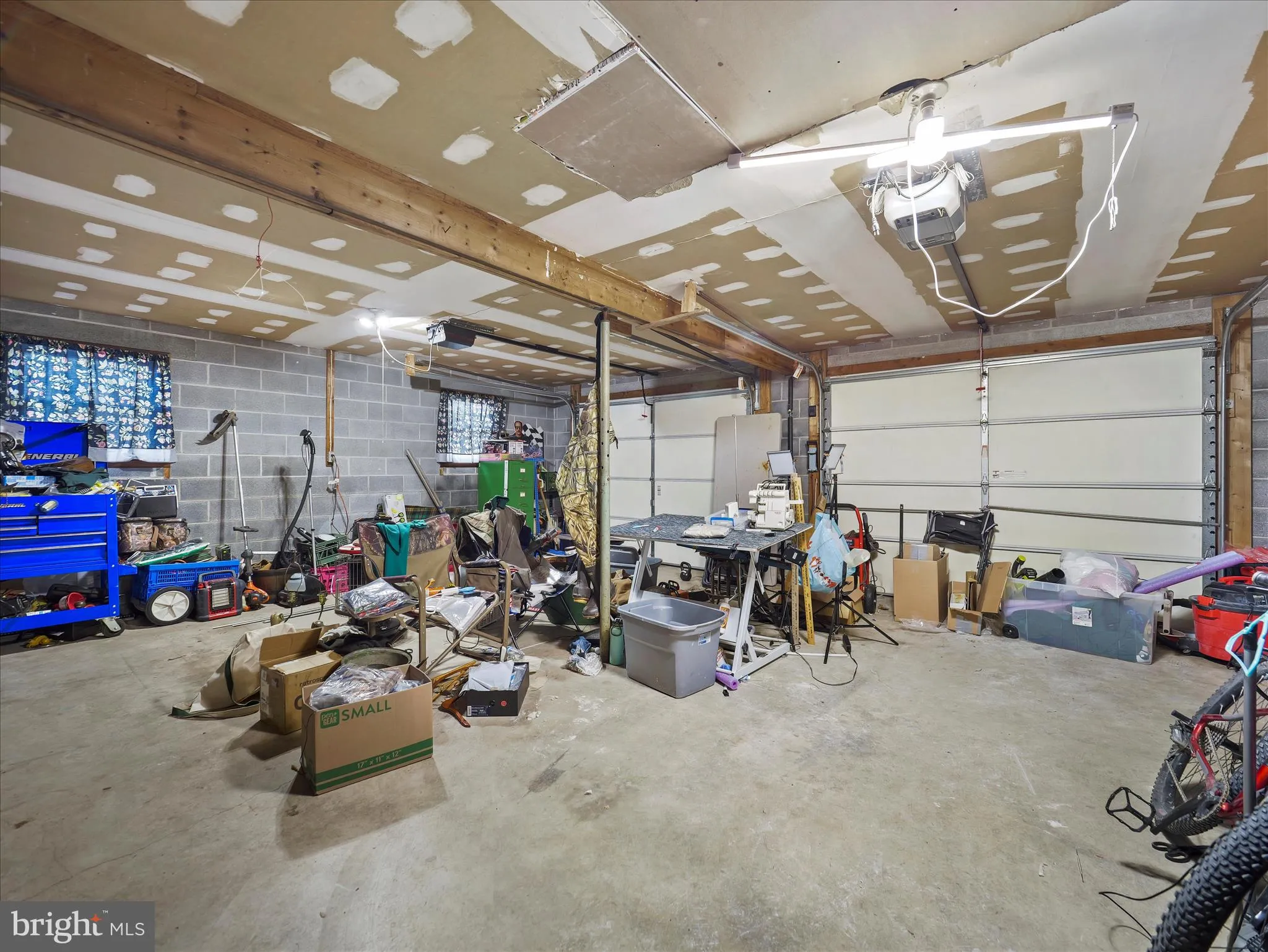 Shippensburg, Pennsylvania 17257, United States, ,Commercial,Active,242288