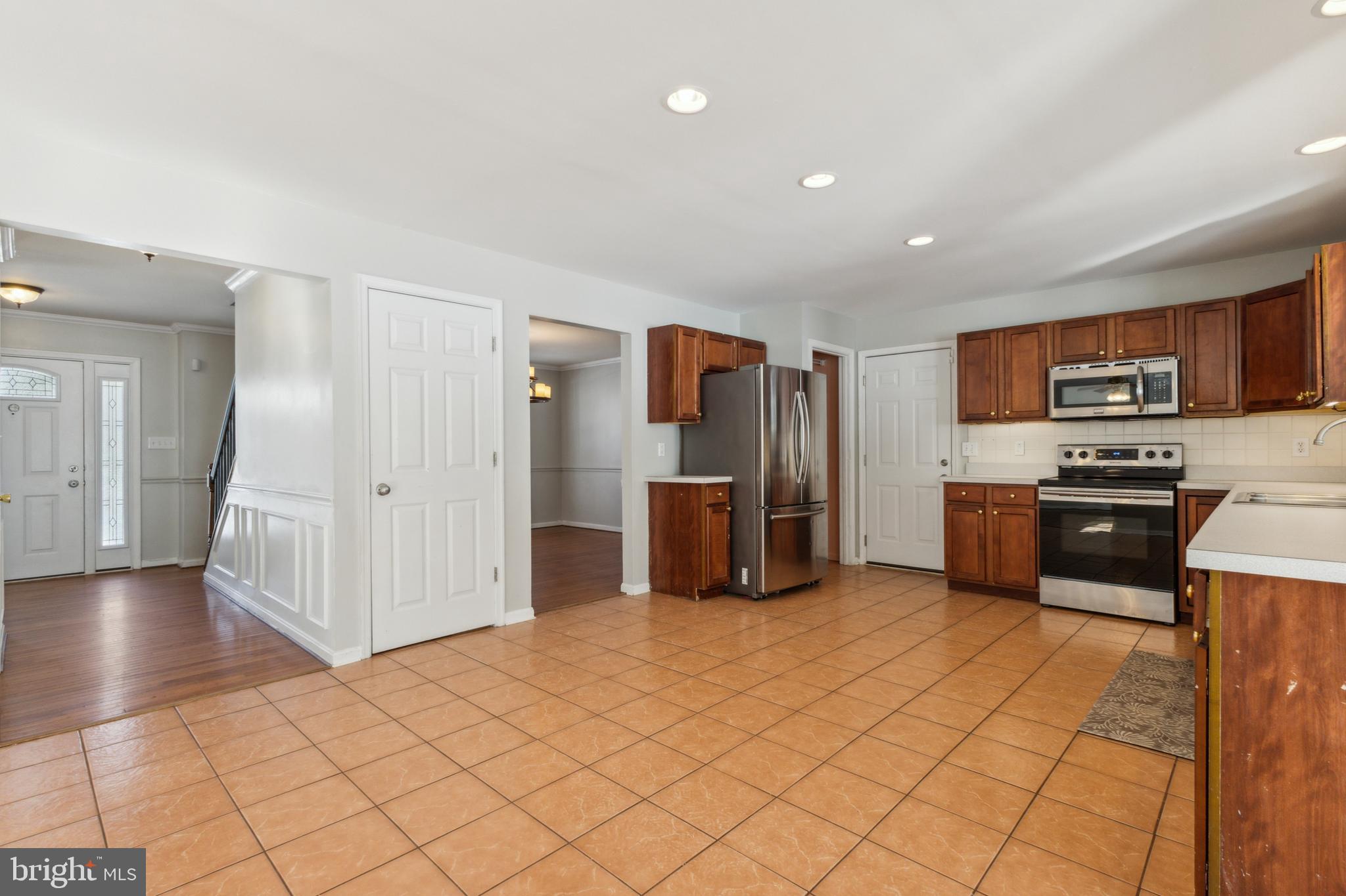 COVE POINT WOODS - Residential