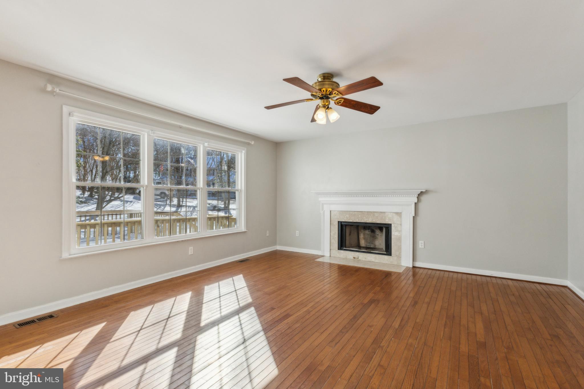 COVE POINT WOODS - Residential