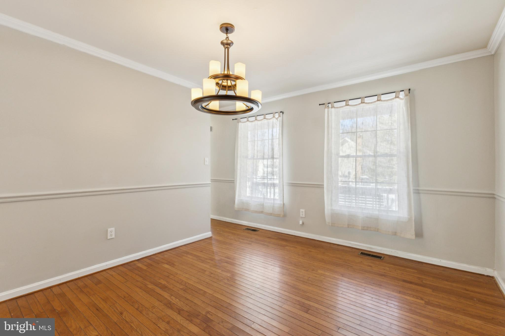 COVE POINT WOODS - Residential