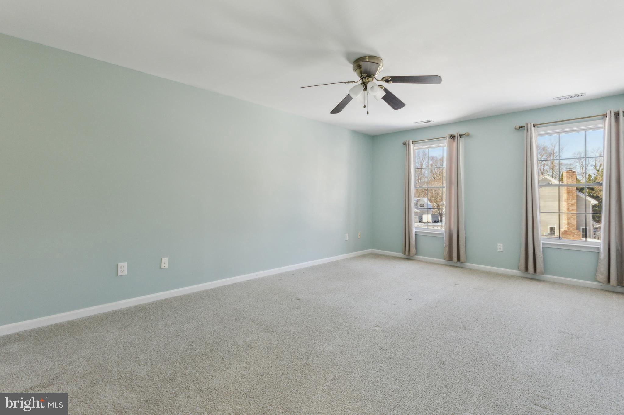 COVE POINT WOODS - Residential