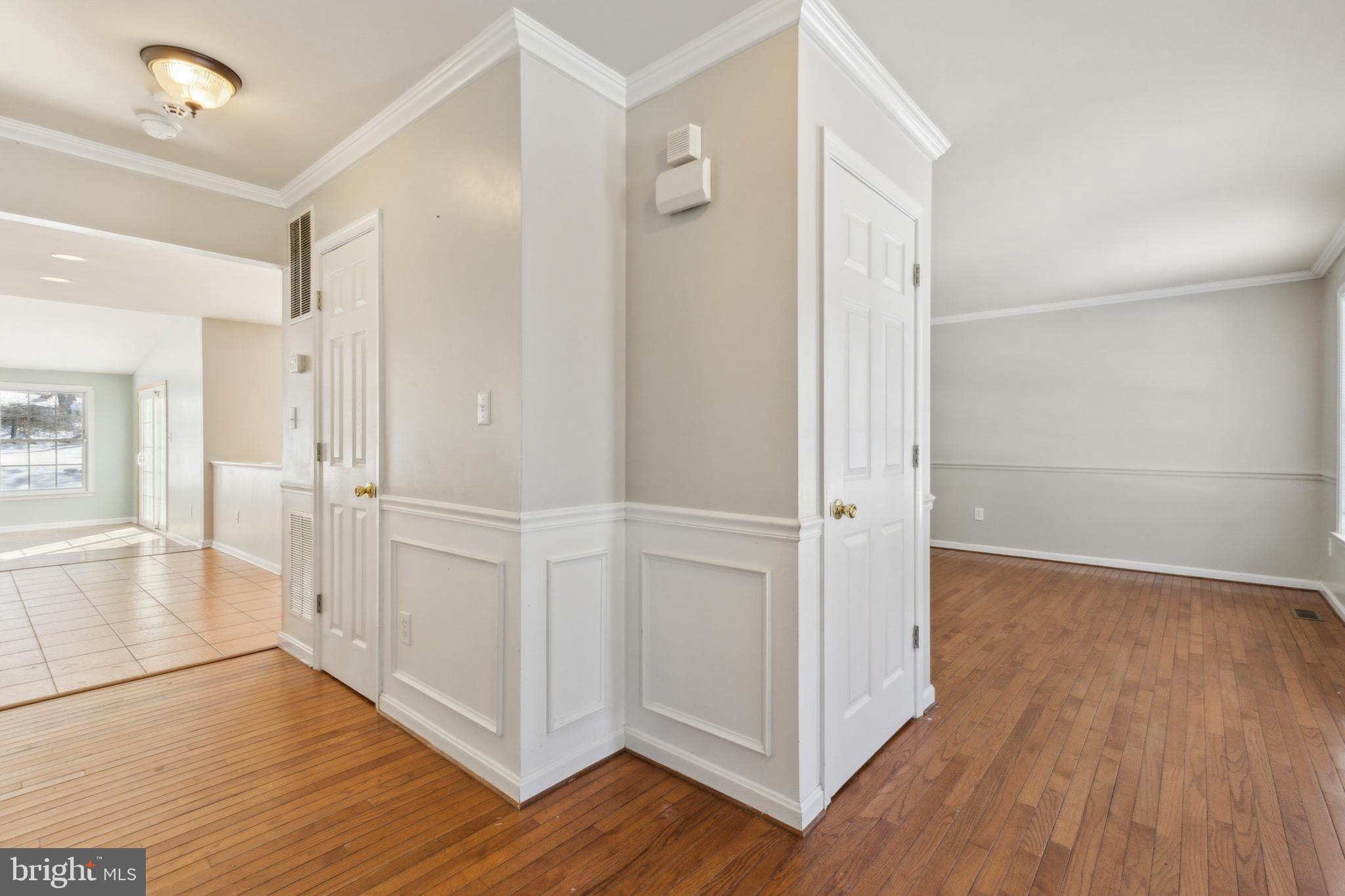 COVE POINT WOODS - Residential