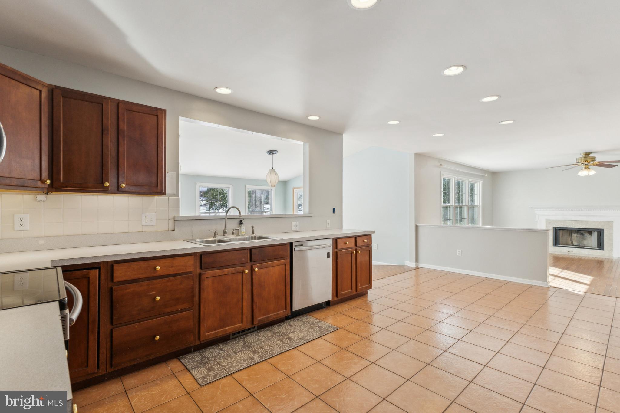 COVE POINT WOODS - Residential