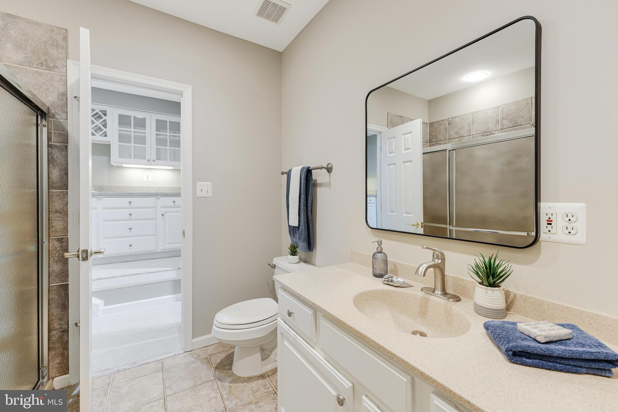 HEATHER KNOLL - Residential