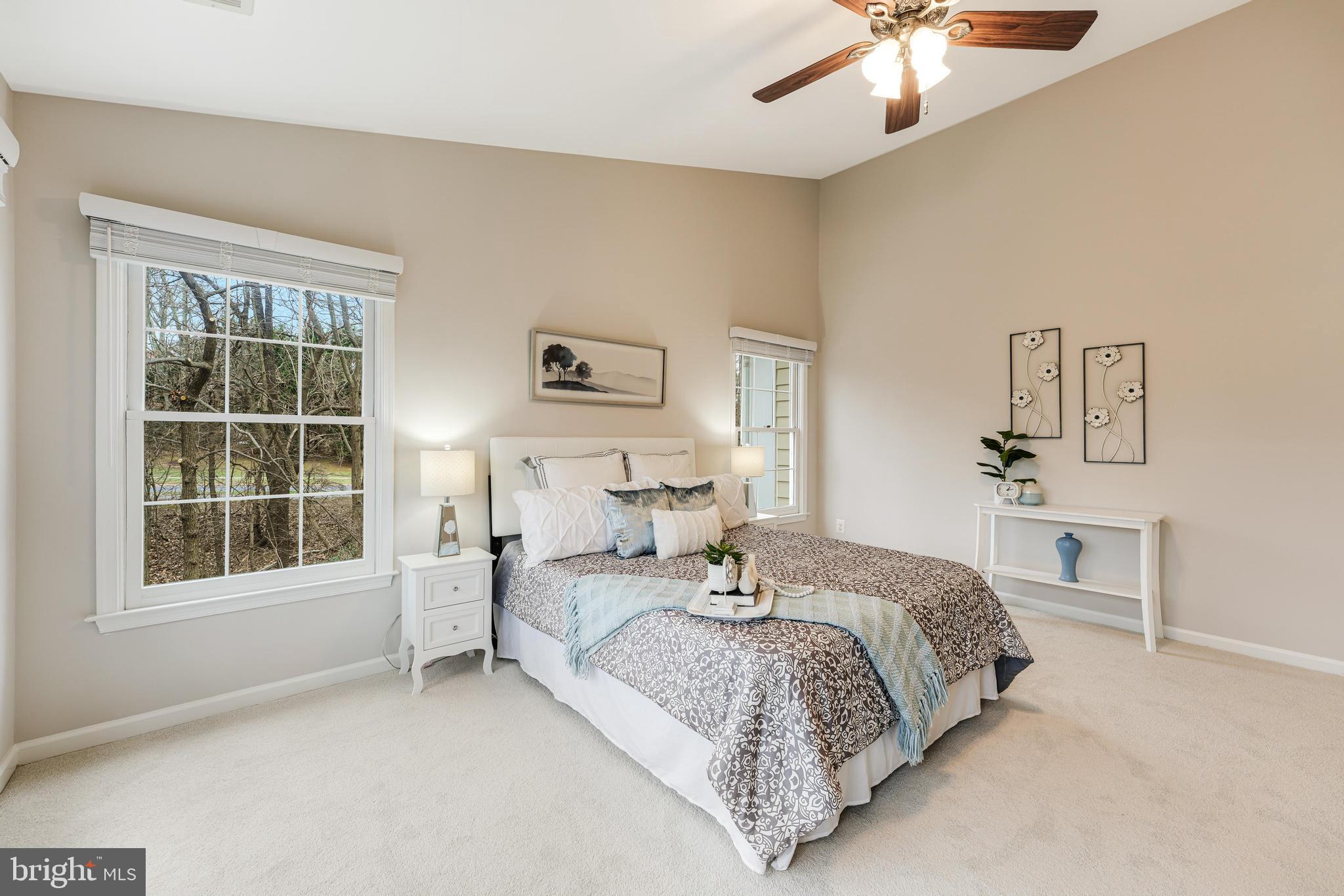 HEATHER KNOLL - Residential