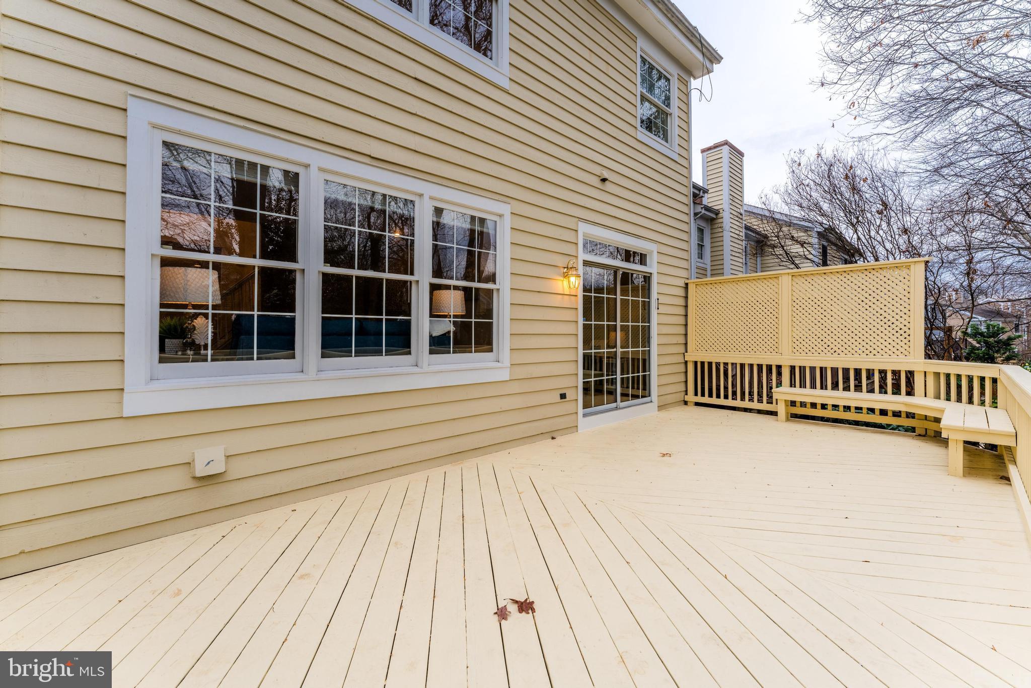 HEATHER KNOLL - Residential