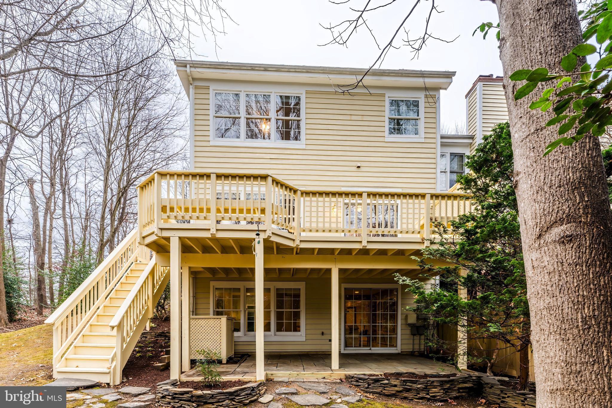 HEATHER KNOLL - Residential