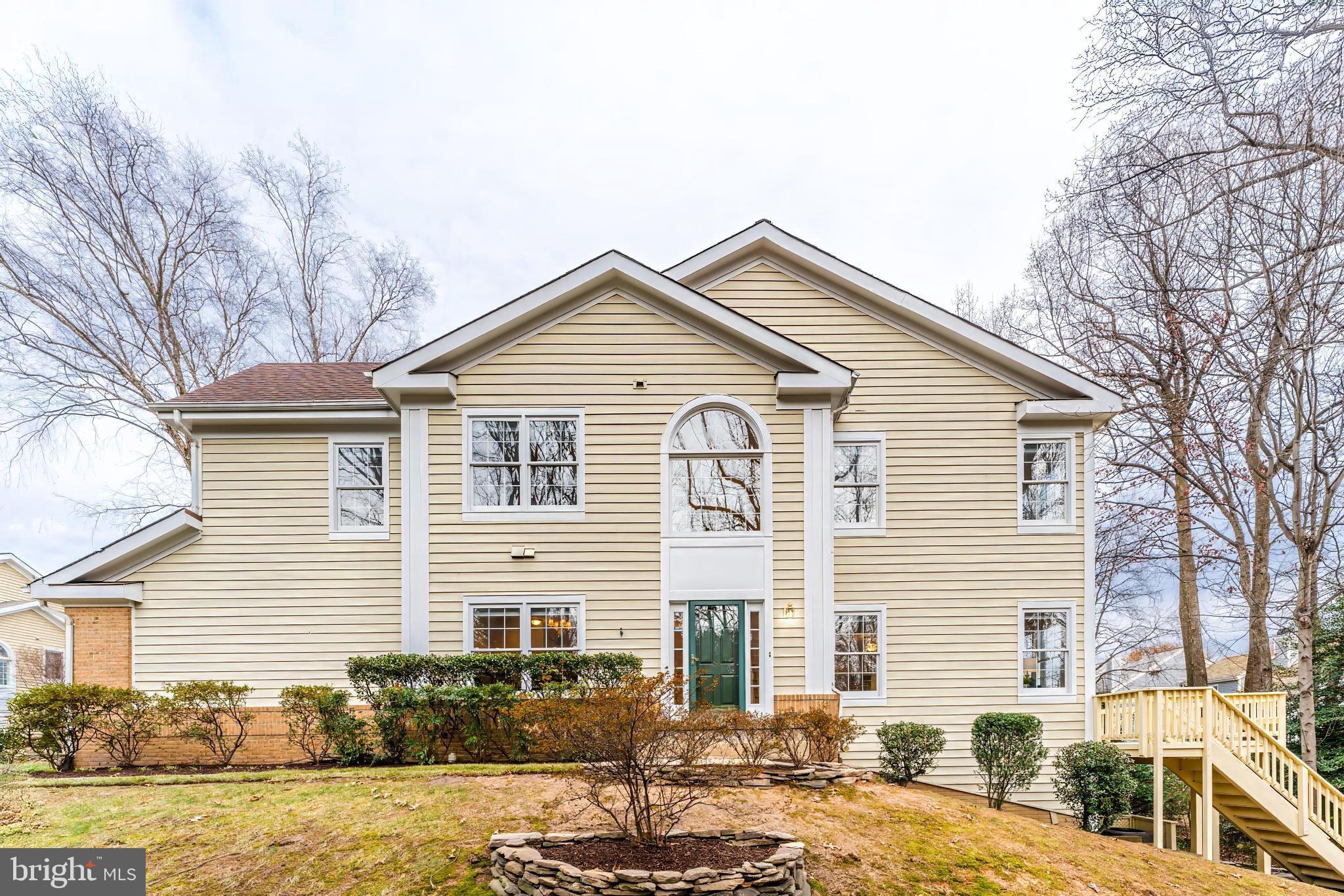 HEATHER KNOLL - Residential