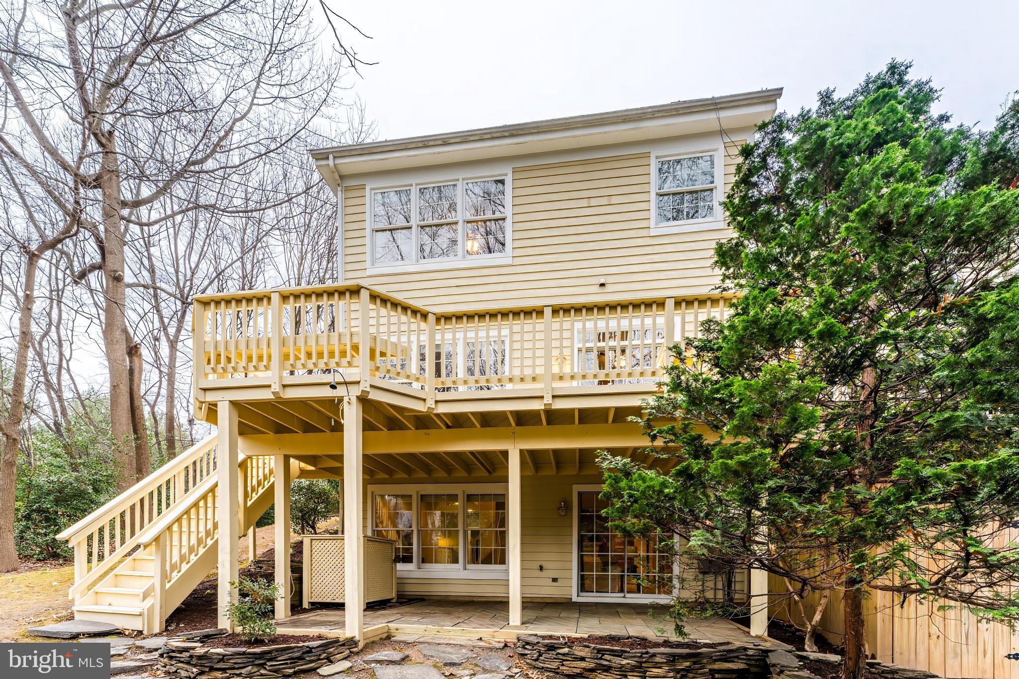 HEATHER KNOLL - Residential