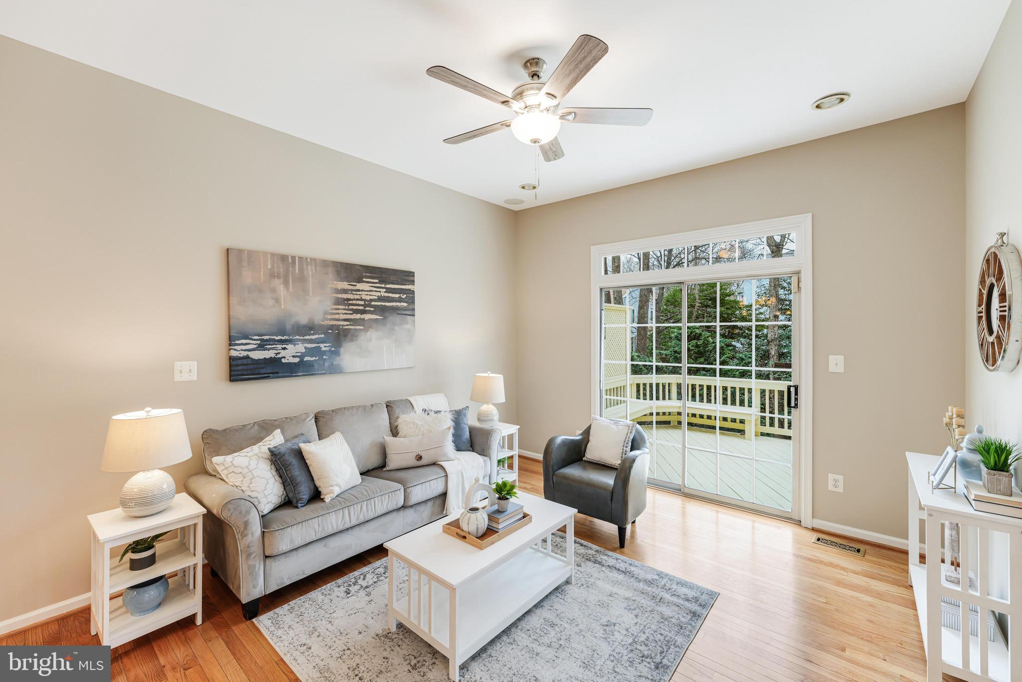 HEATHER KNOLL - Residential