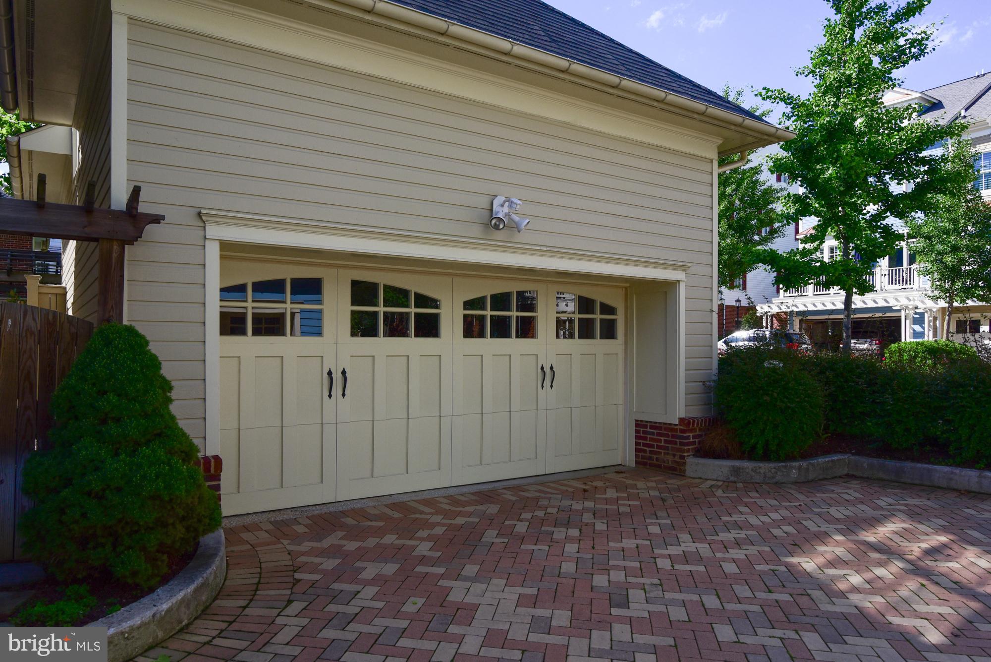 ACTONS LANDING CONDOS - Residential