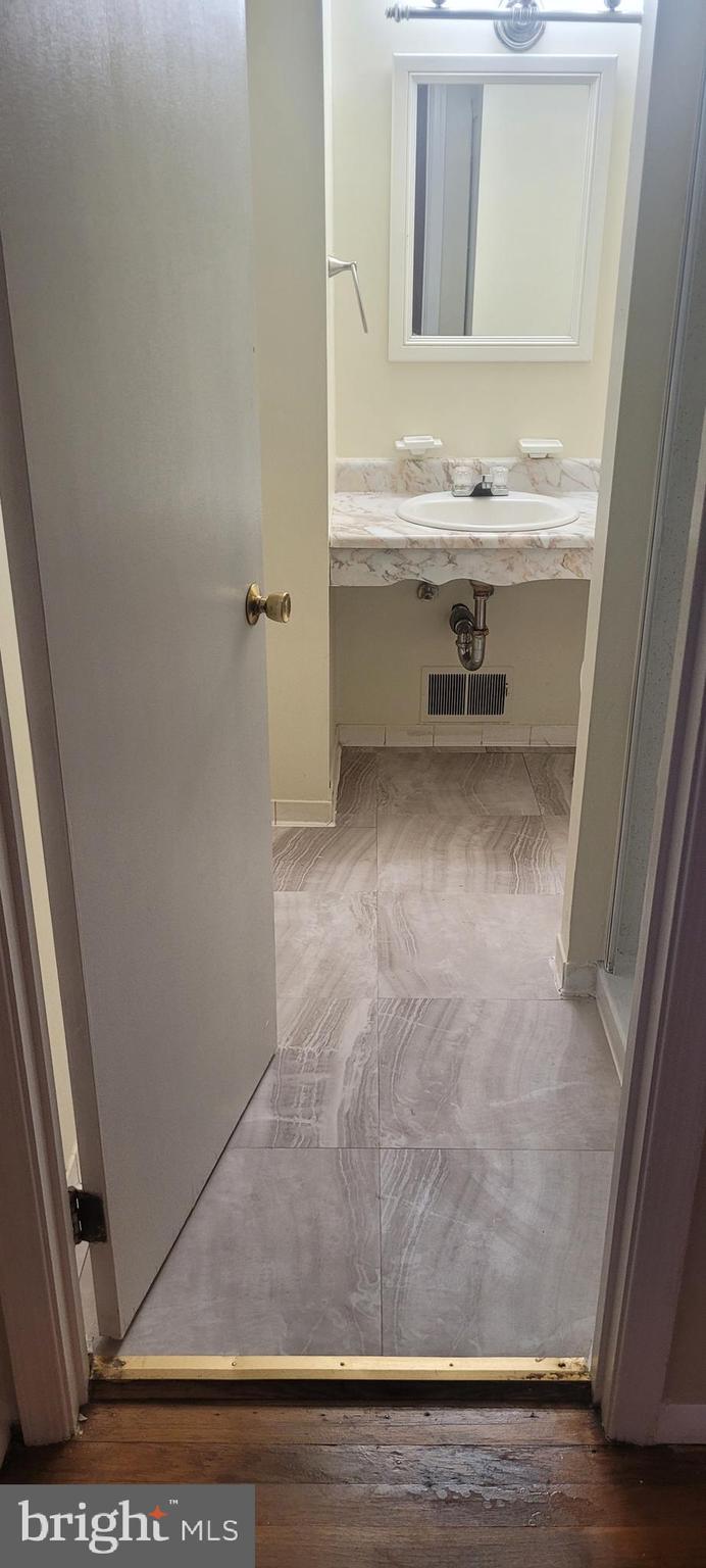 KETTERING - Residential Lease