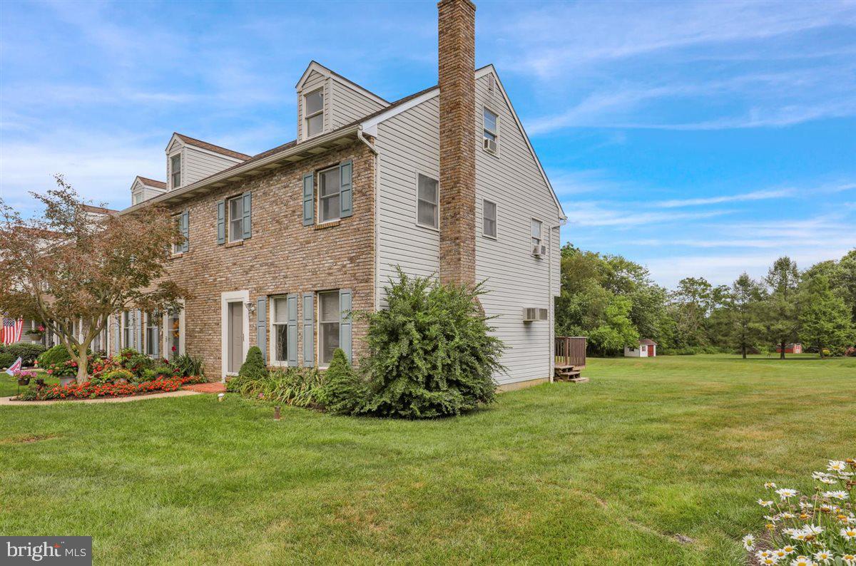 447 CAHILL CIRCLE