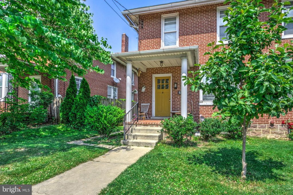 Photo of 21 S Custer Avenue, New Holland, PA 17557 (MLS # PALA2052890)