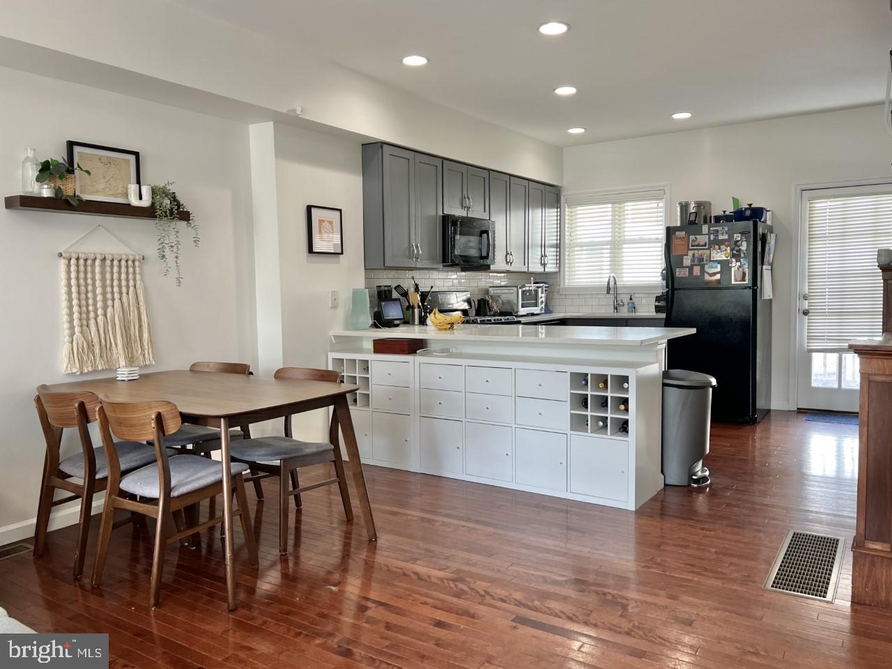 CENTER CITY - Residential Lease