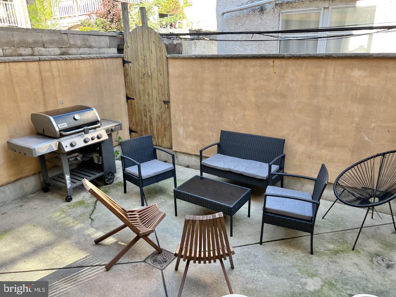 CENTER CITY - Residential Lease