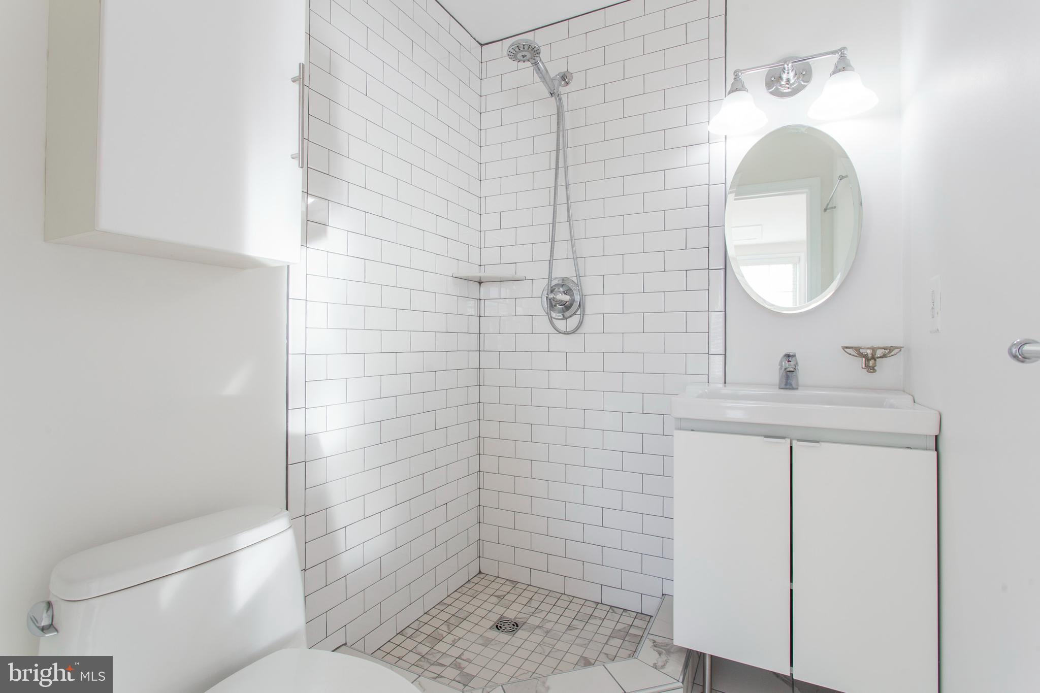 CENTER CITY - Residential Lease