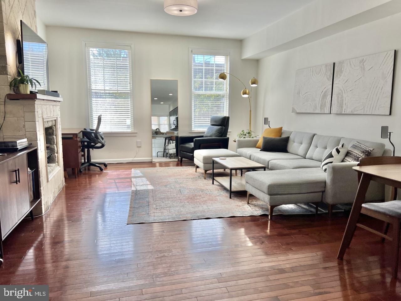 CENTER CITY - Residential Lease